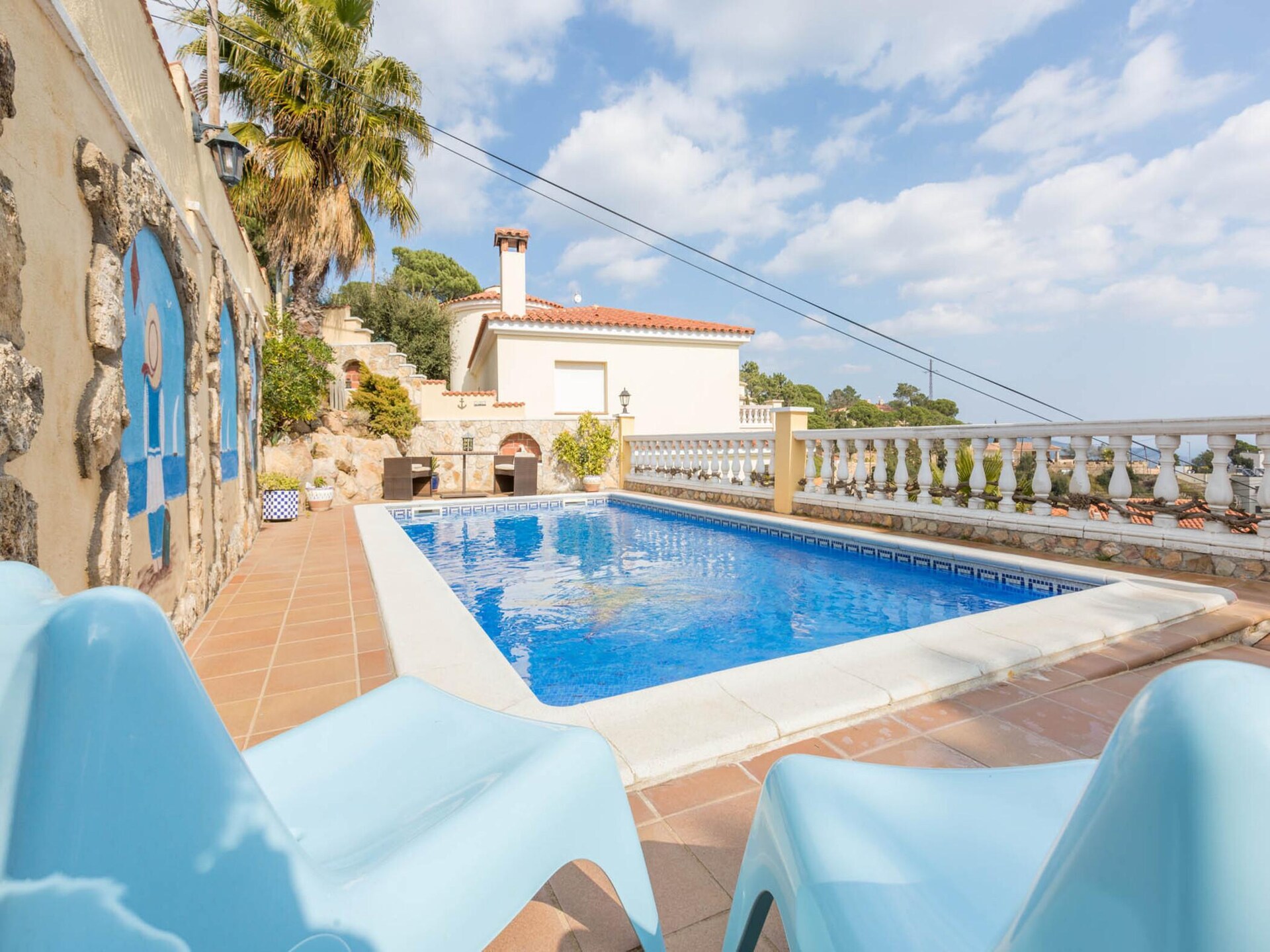 Villa Crisantemo: Ruim vakantiehuis met privézwembad en zeezicht nabij Lloret de Mar - foto 1