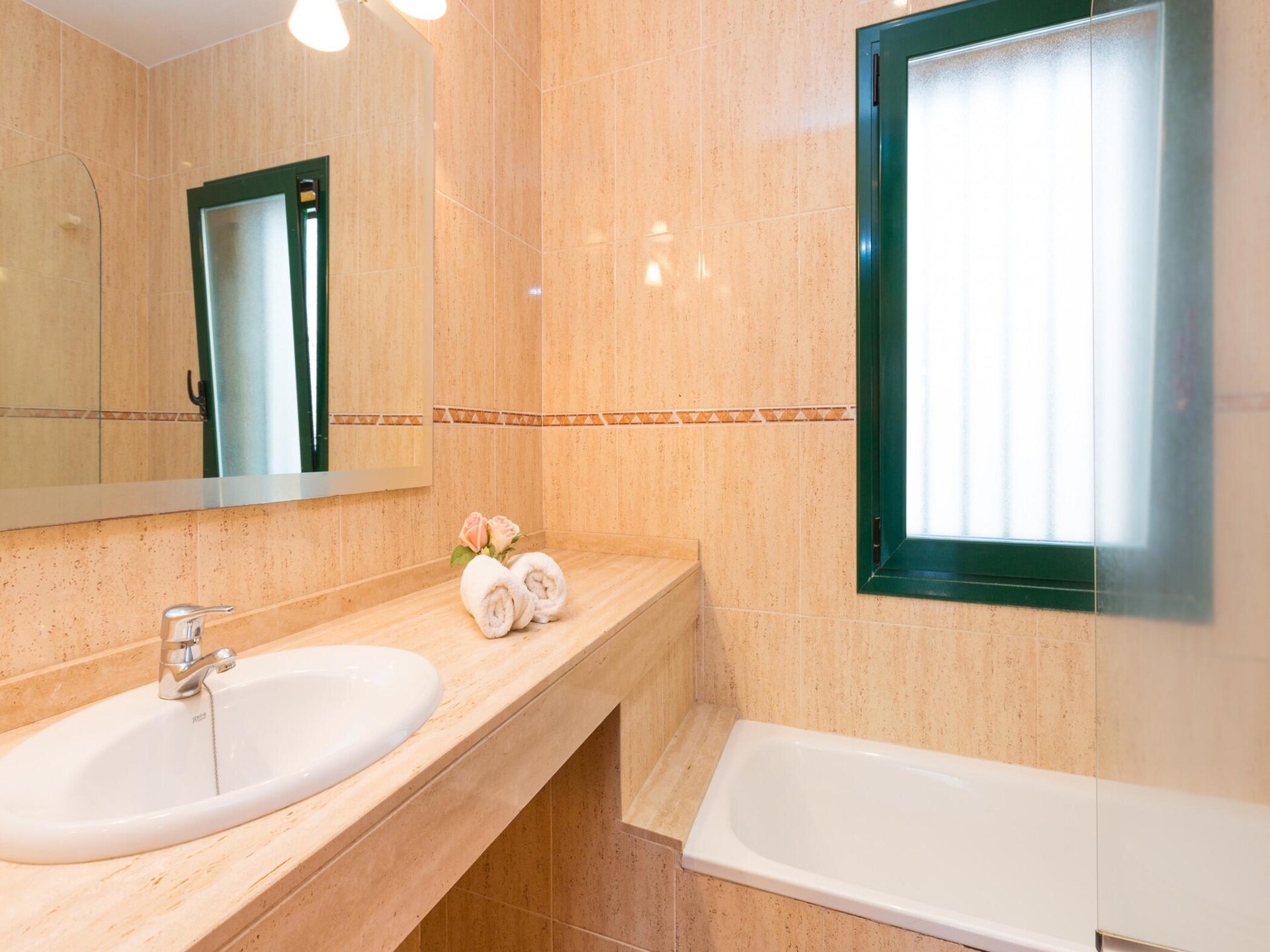 Villa Gloria: Ruime villa met privézwembad en bergzicht aan de golfbaan - foto 14
