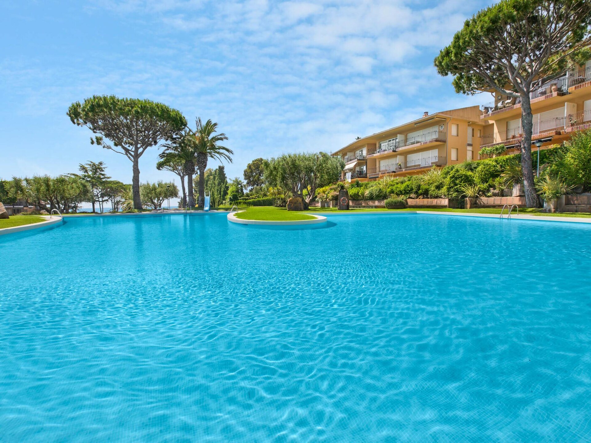 Comfortabel appartement met tuin en zwembad op 500m van het strand - foto 7