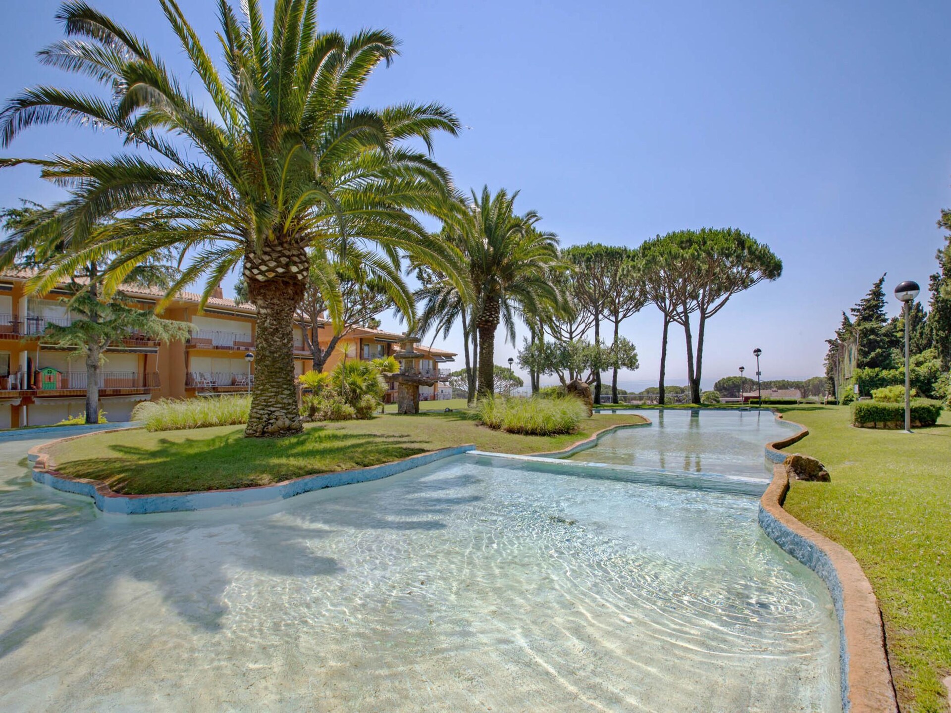Comfortabel appartement met tuin en zwembad op 500m van het strand - foto 18