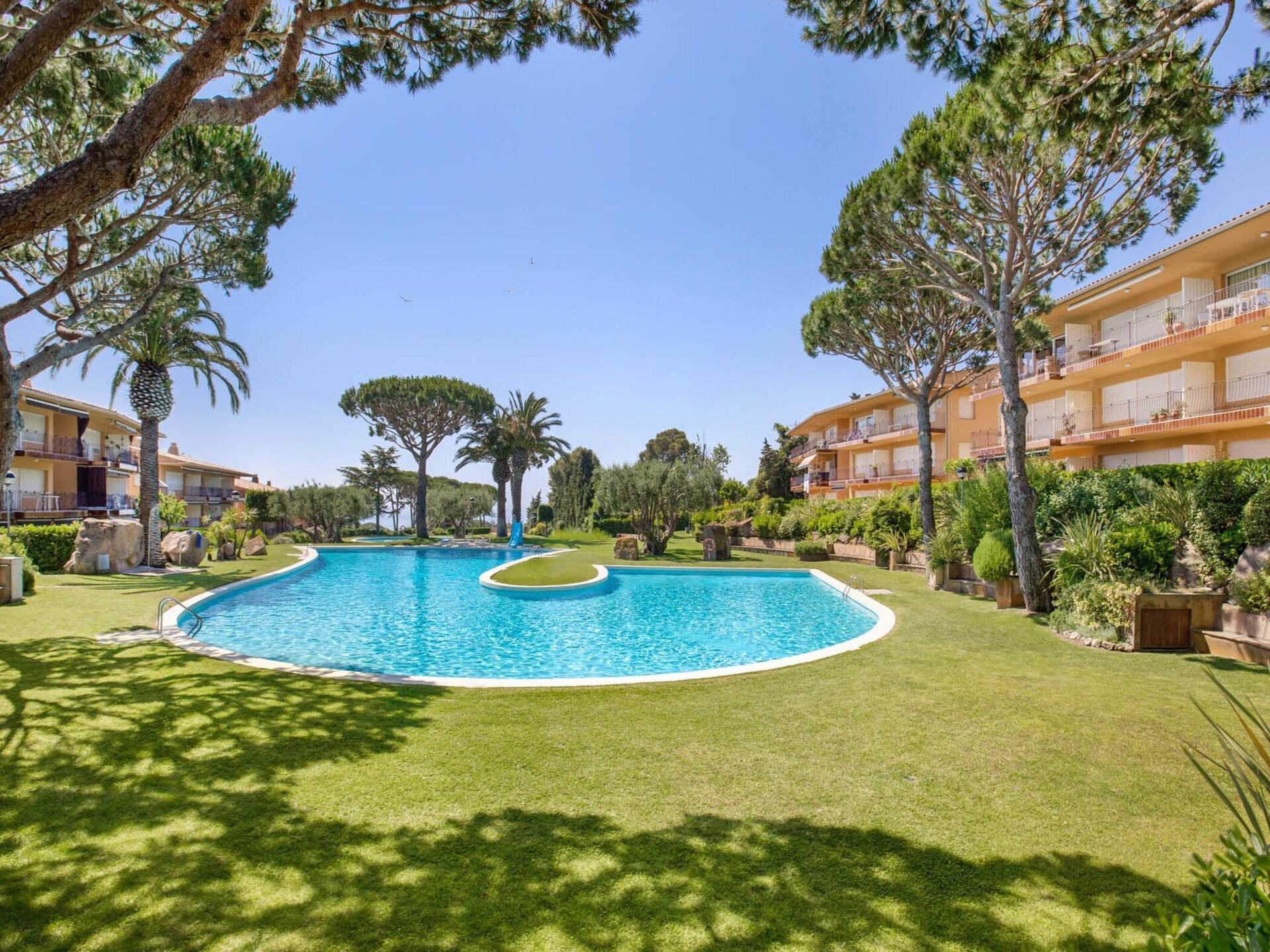 Comfortabel appartement met tuin en zwembad op 500m van het strand - foto 16