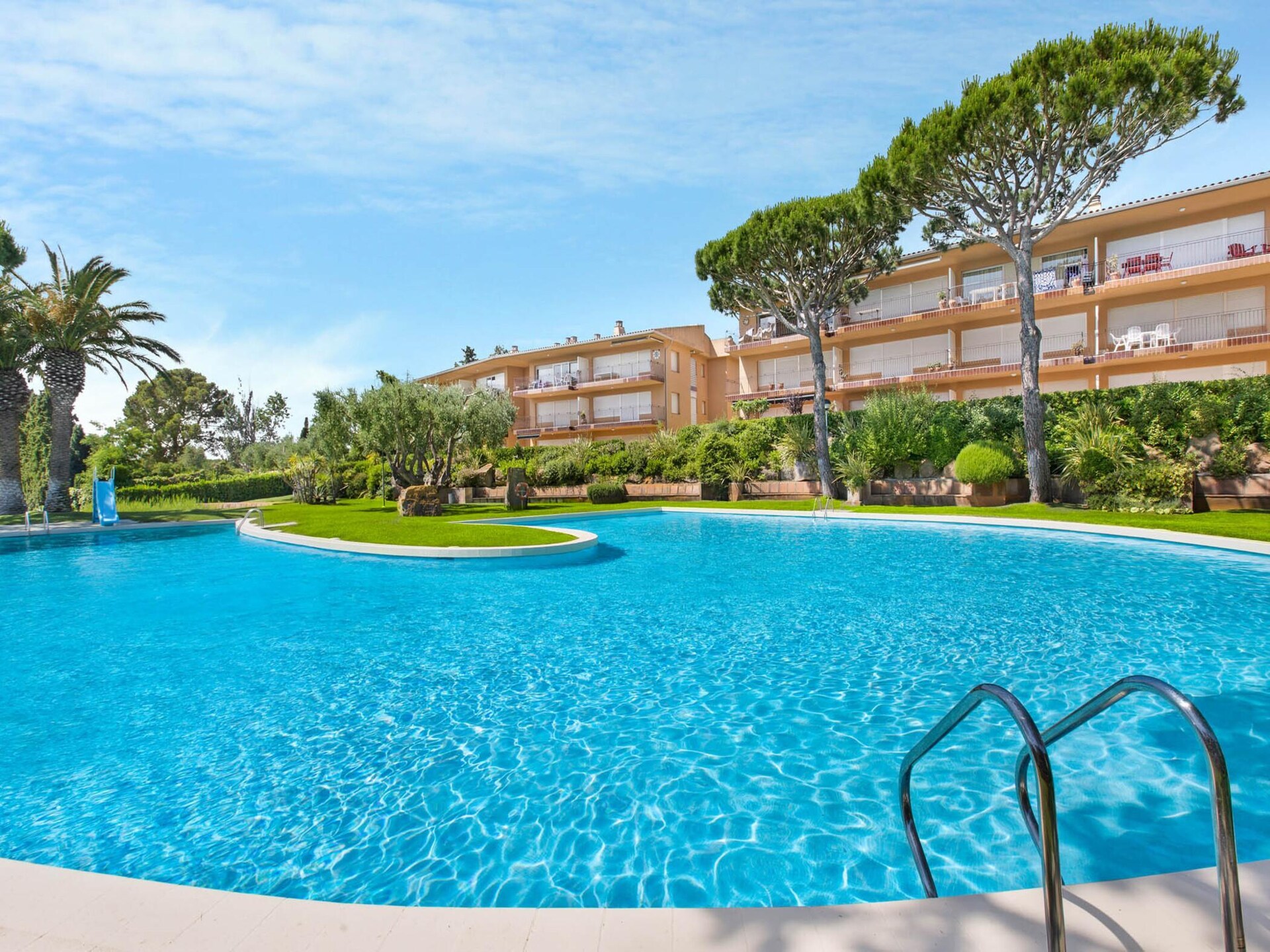 Comfortabel appartement met tuin en zwembad op 500m van het strand - foto 14