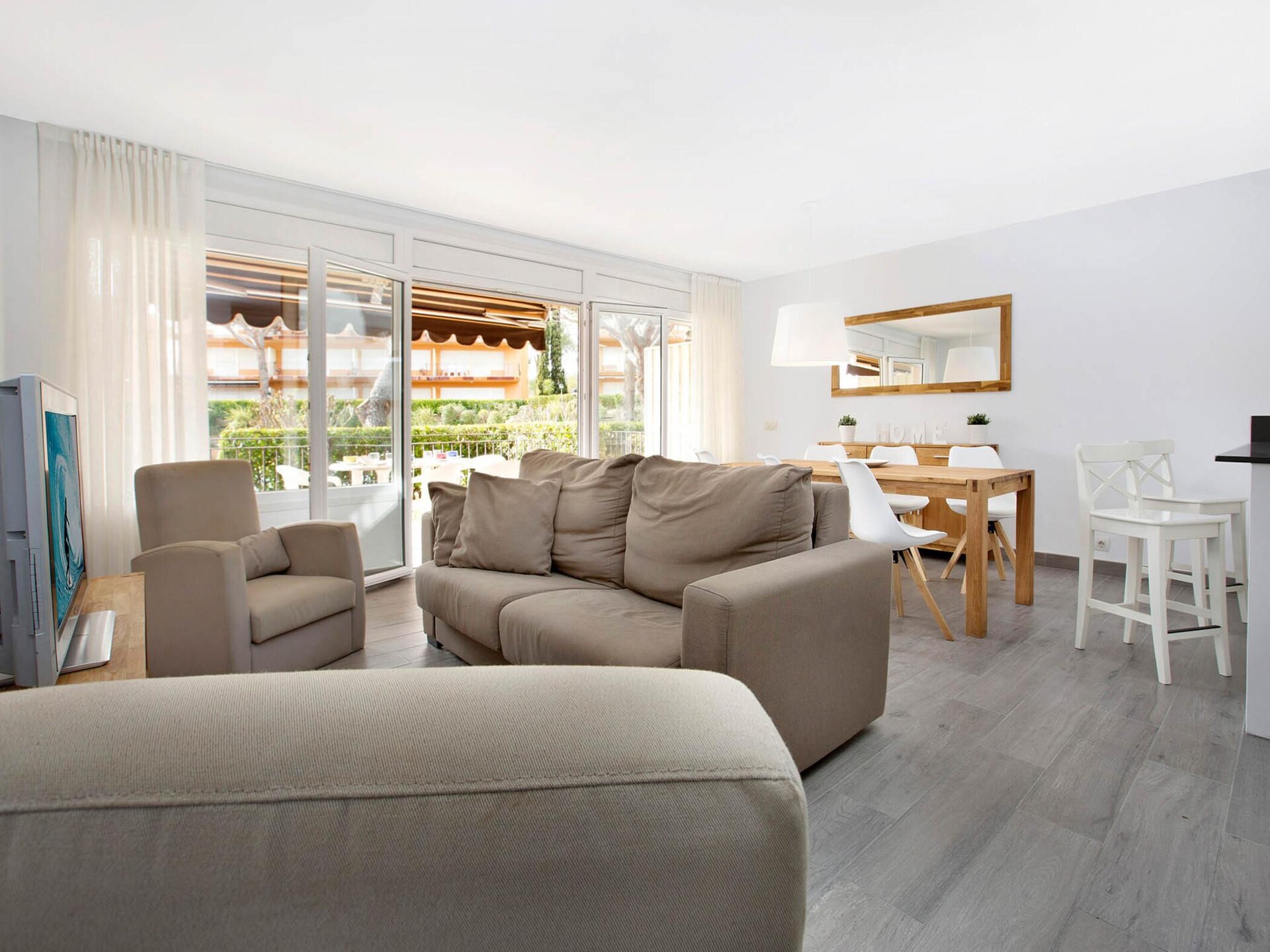 Comfortabel appartement met tuin en zwembad op 500m van het strand - foto 2