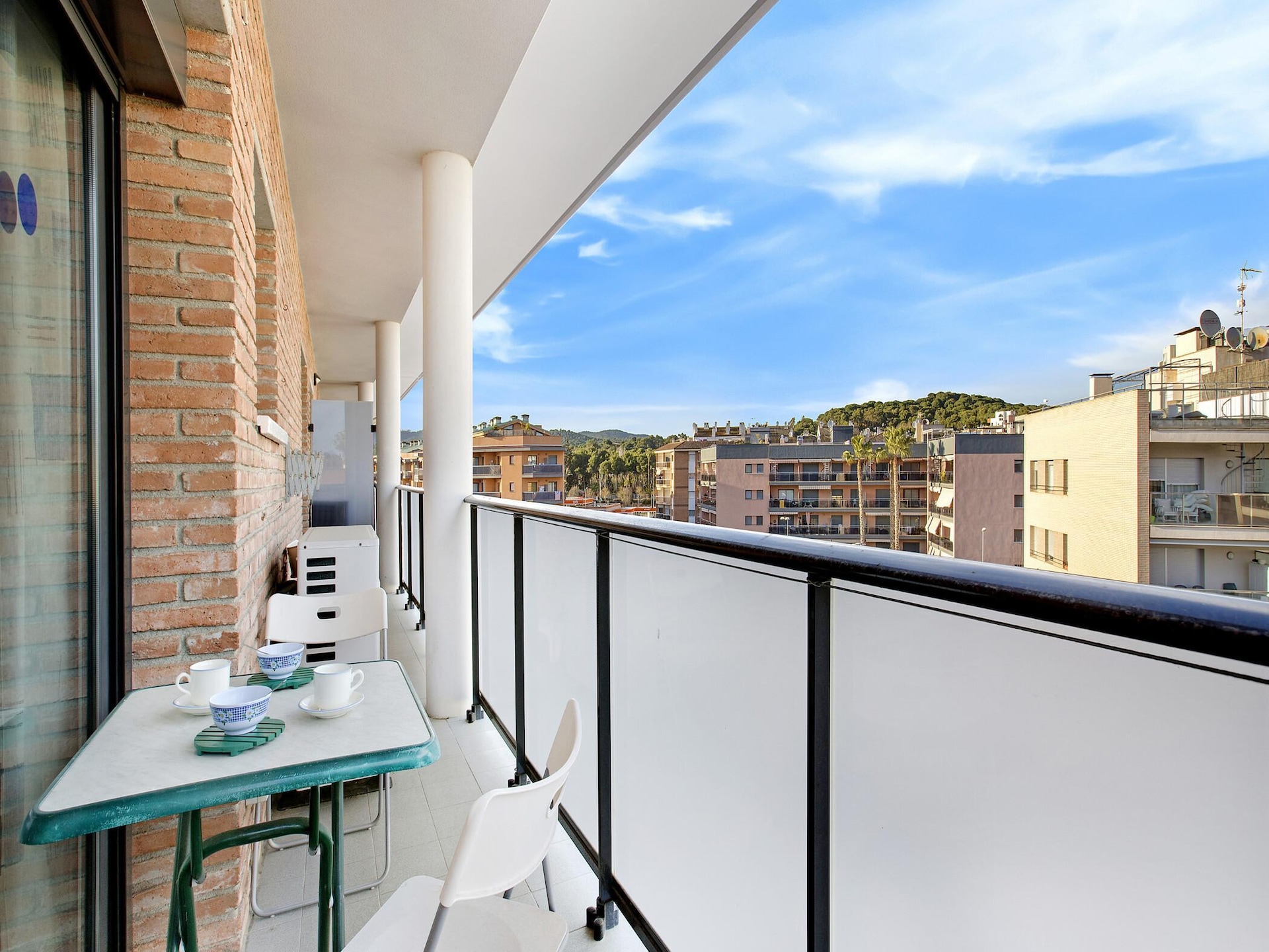 Centraal gelegen appartement in Lloret de Mar nabij het strand - foto 3