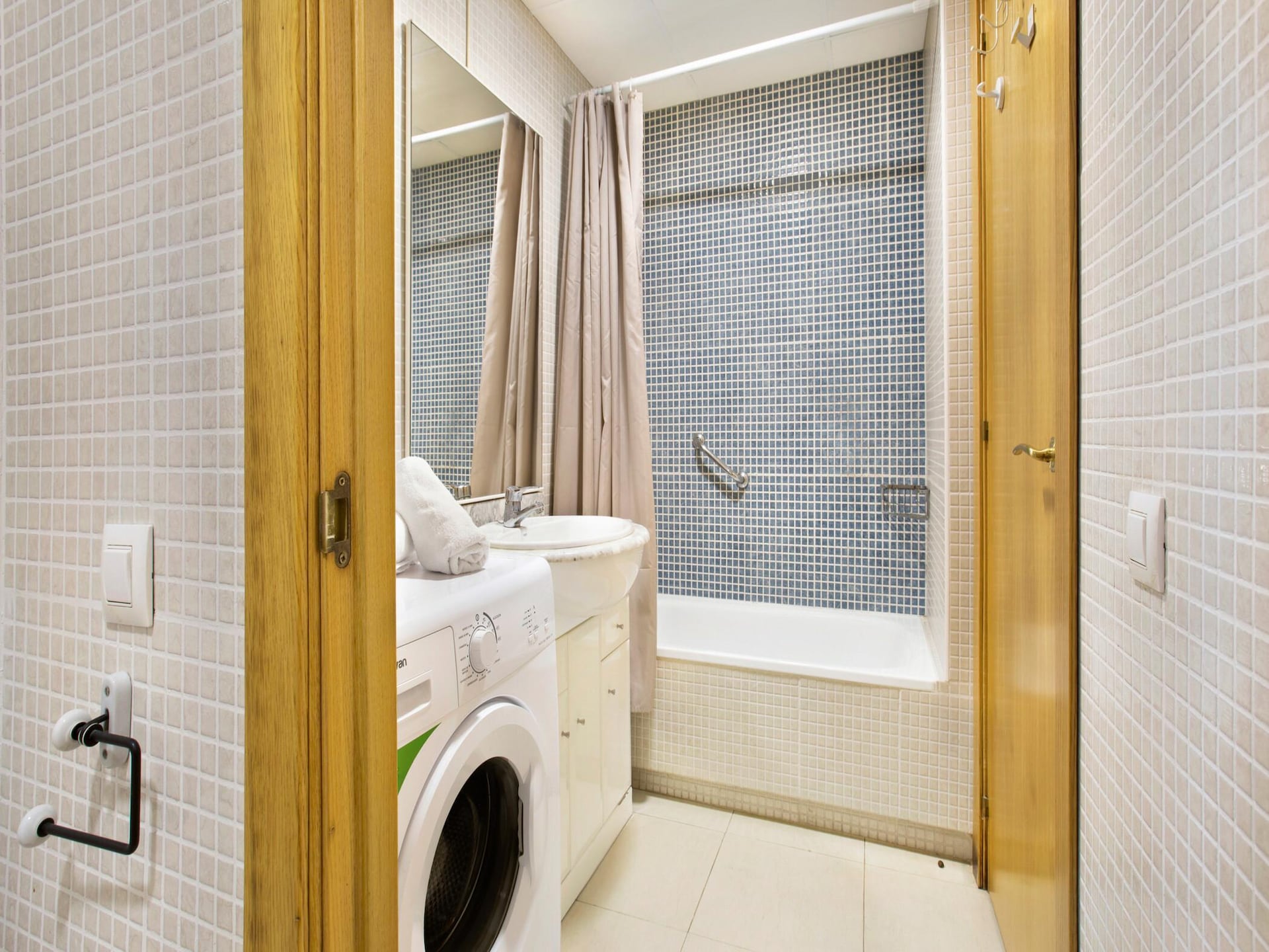 Op 400 m van het strand: gezellig appartement in centrum Lloret de Mar - foto 16