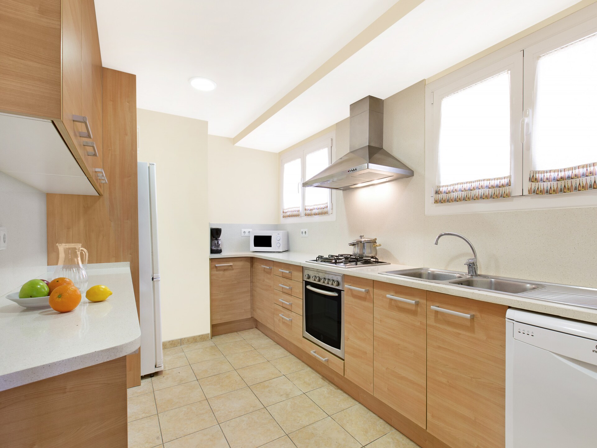 Zonovergoten villa met privézwembad aan de golfbaan in Blanes - foto 4