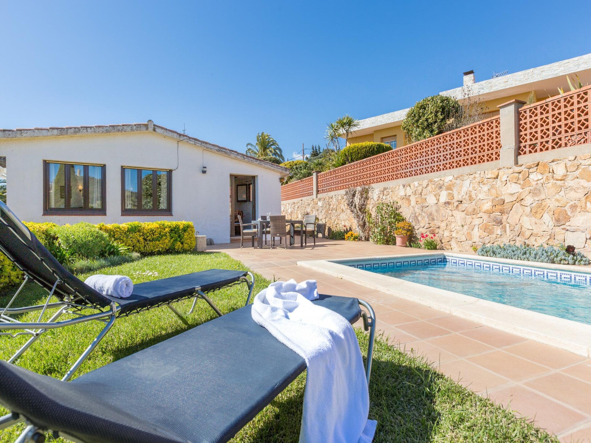 Zonovergoten villa met privézwembad aan de golfbaan in Blanes - foto 13