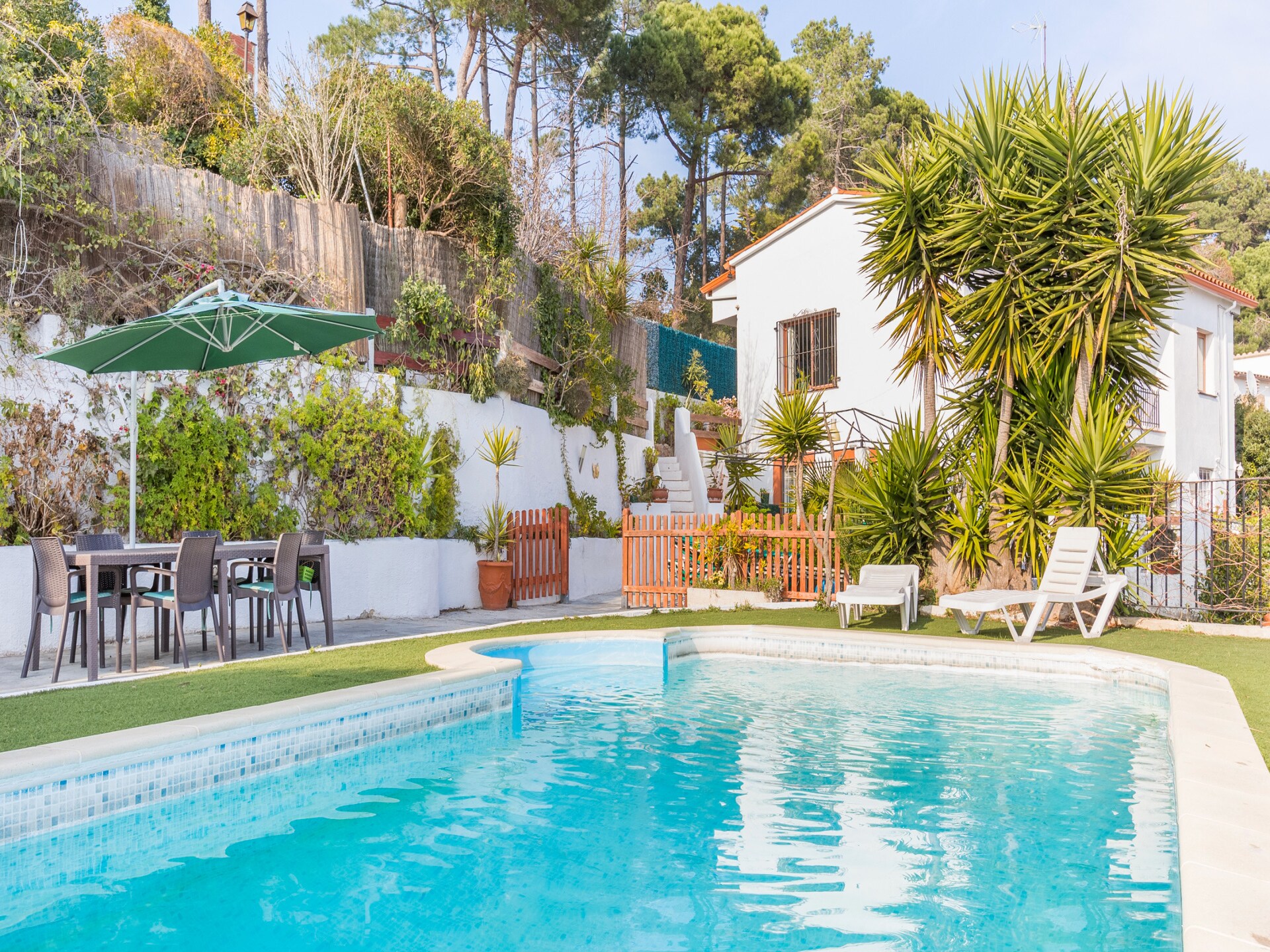 Villa Palmeras: Ruime villa met privézwembad en zeezicht bij Lloret de Mar - foto 17