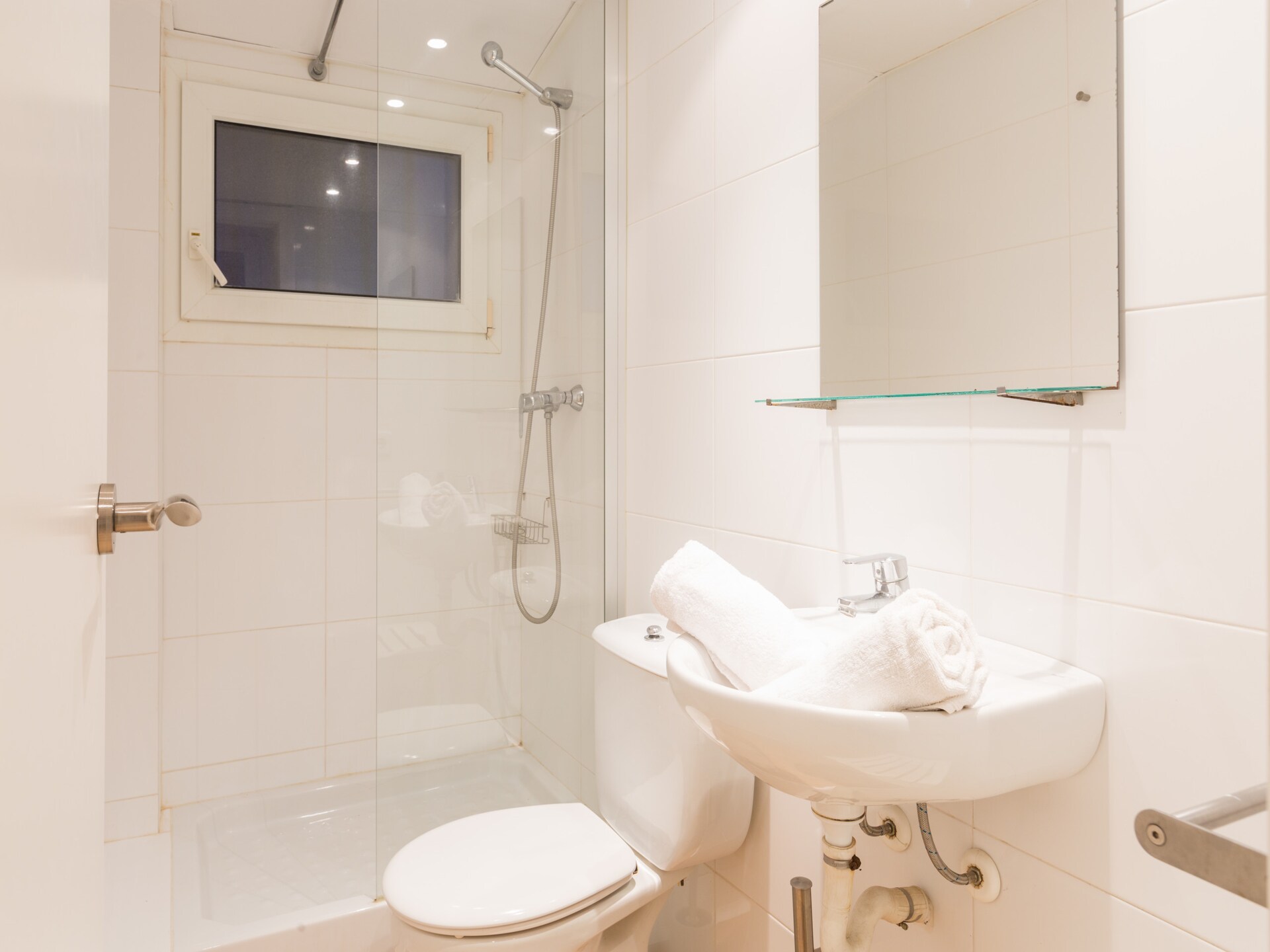Moderne strandappartement met zeezicht in Llafranc - foto 7