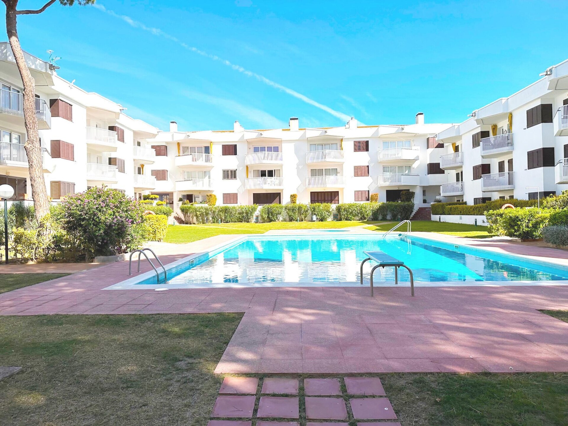 Licht appartement met privéterras en gemeenschappelijk zwembad nabij strand - foto 20