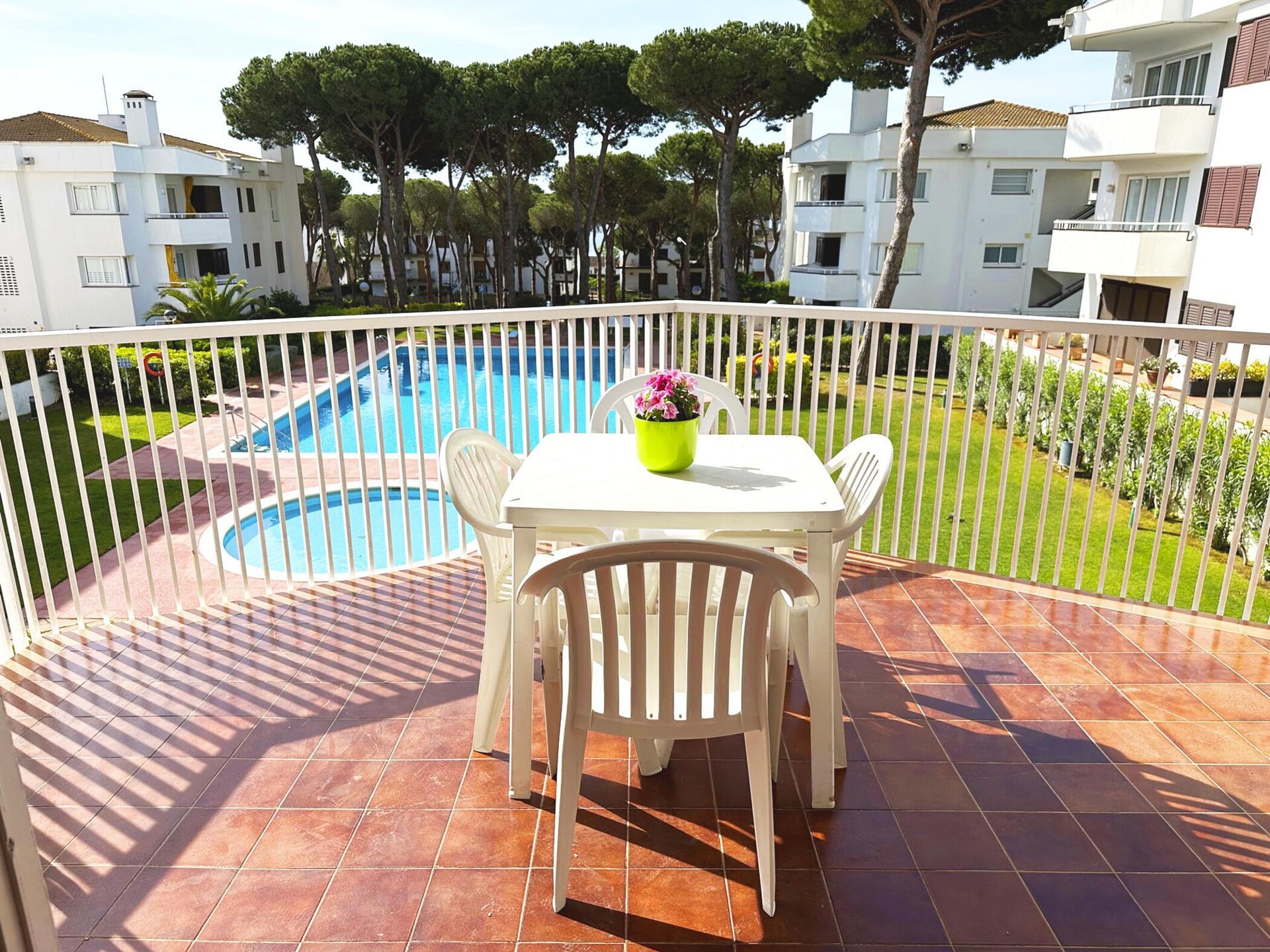 Licht appartement met privéterras en gemeenschappelijk zwembad nabij strand - foto 13
