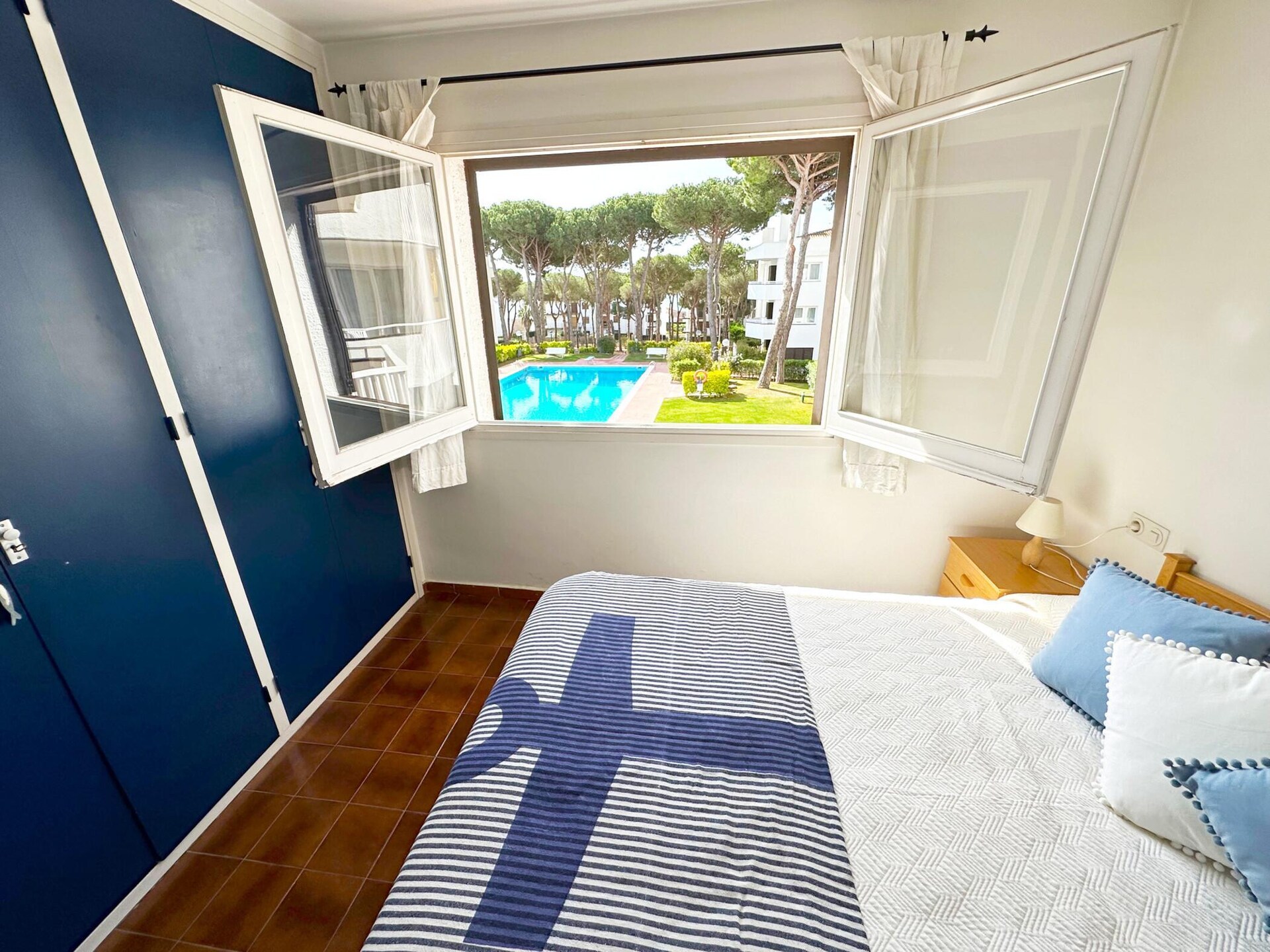 Licht appartement met privéterras en gemeenschappelijk zwembad nabij strand - foto 12