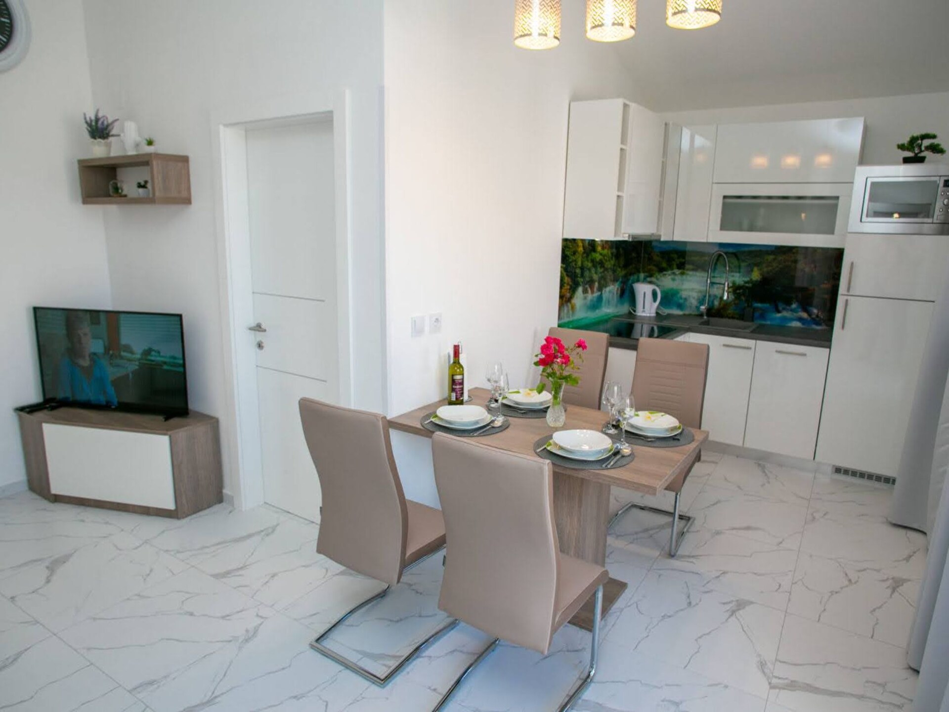 Stijlvol appartement in Novalja met zwembad, vlak bij zee - foto 1