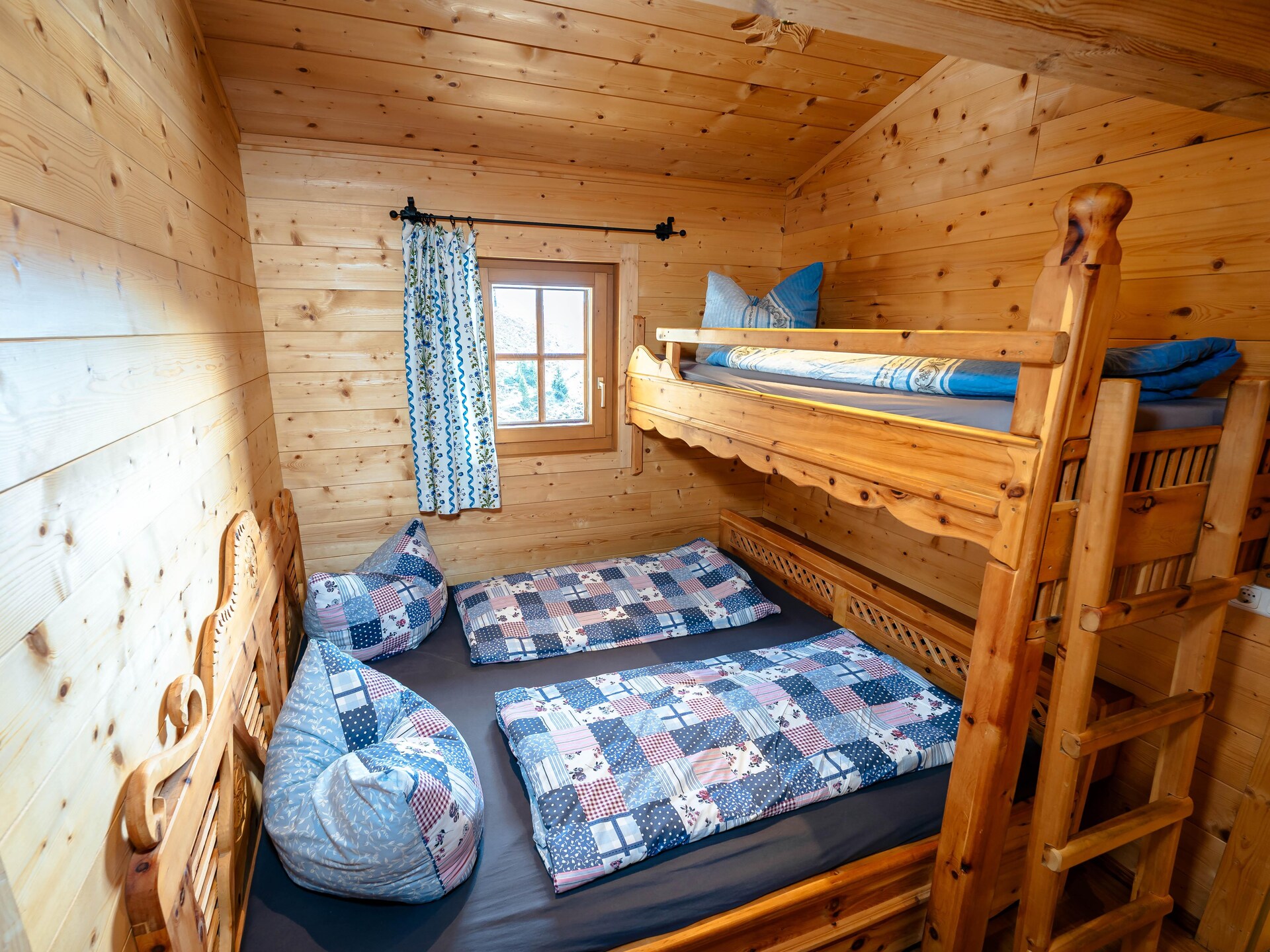 Rustieke vakantiehuis Edelweisshütte in Bramberg am Wildkogel - foto 16