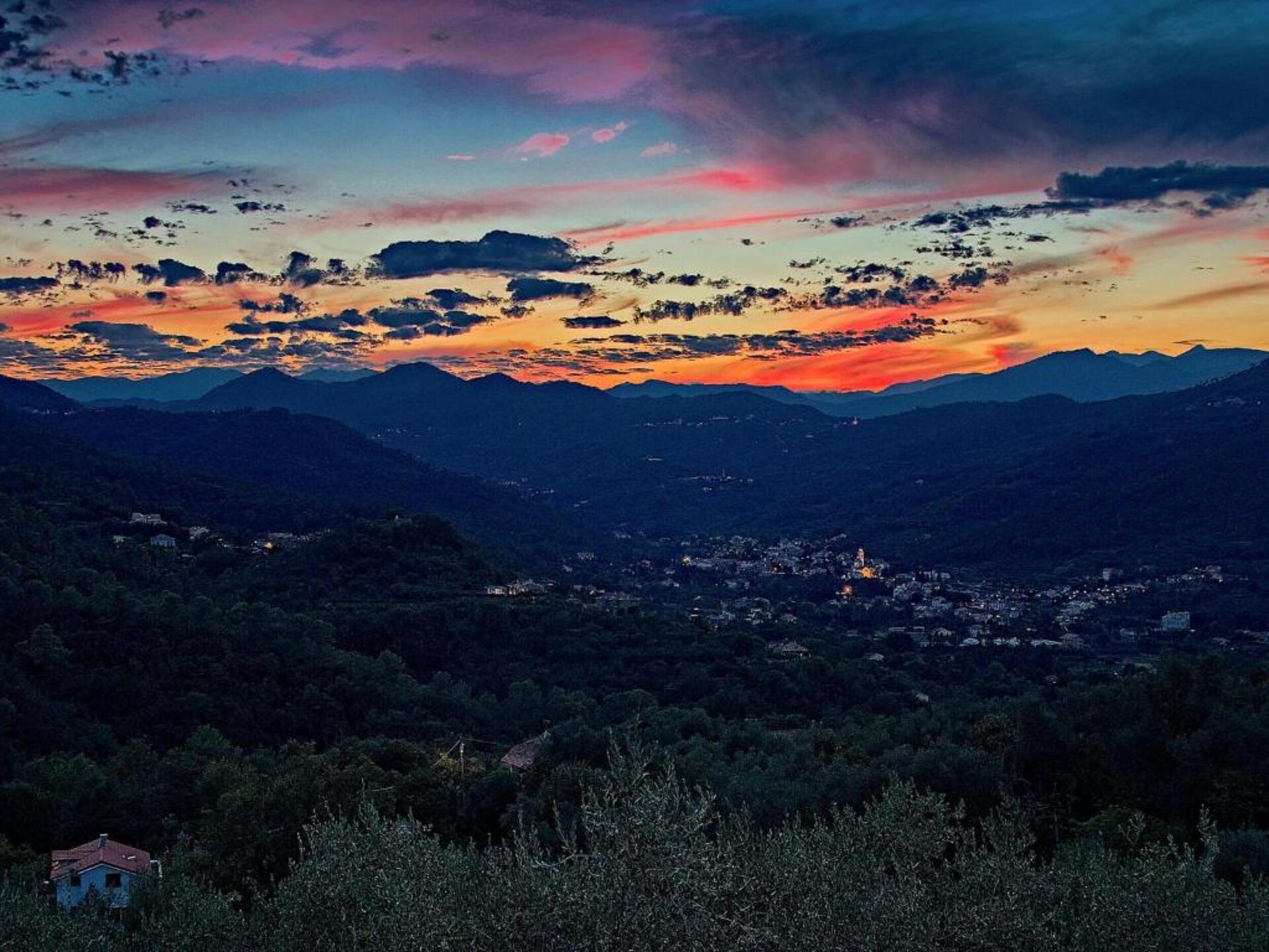 Vrijstaande bungalow voor 4 op heuvelachtig vakantiepark bij Albenga - foto 28