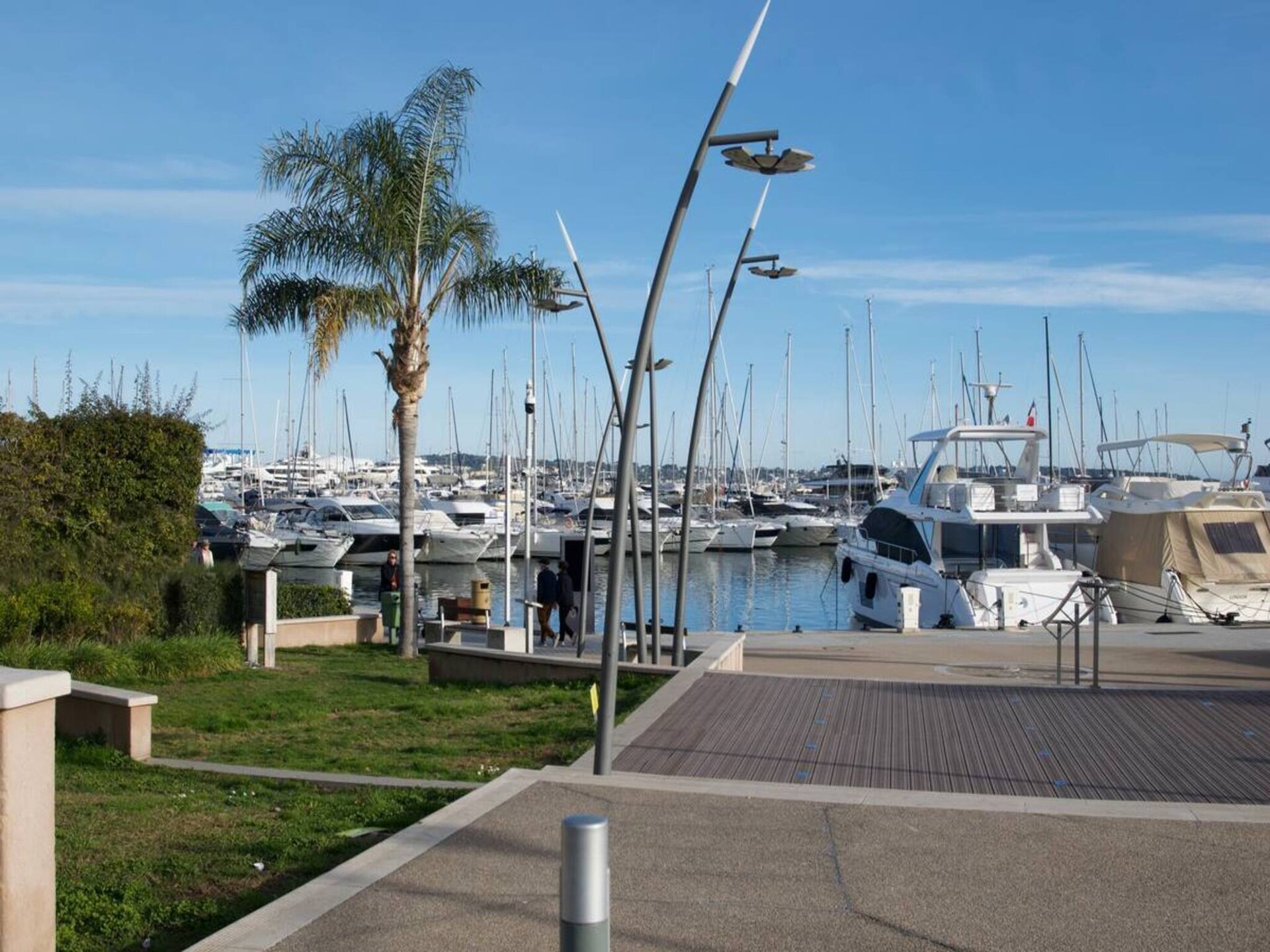 Appartement met zeezicht in Golfe-Juan, vlakbij strand en Cannes - foto 26