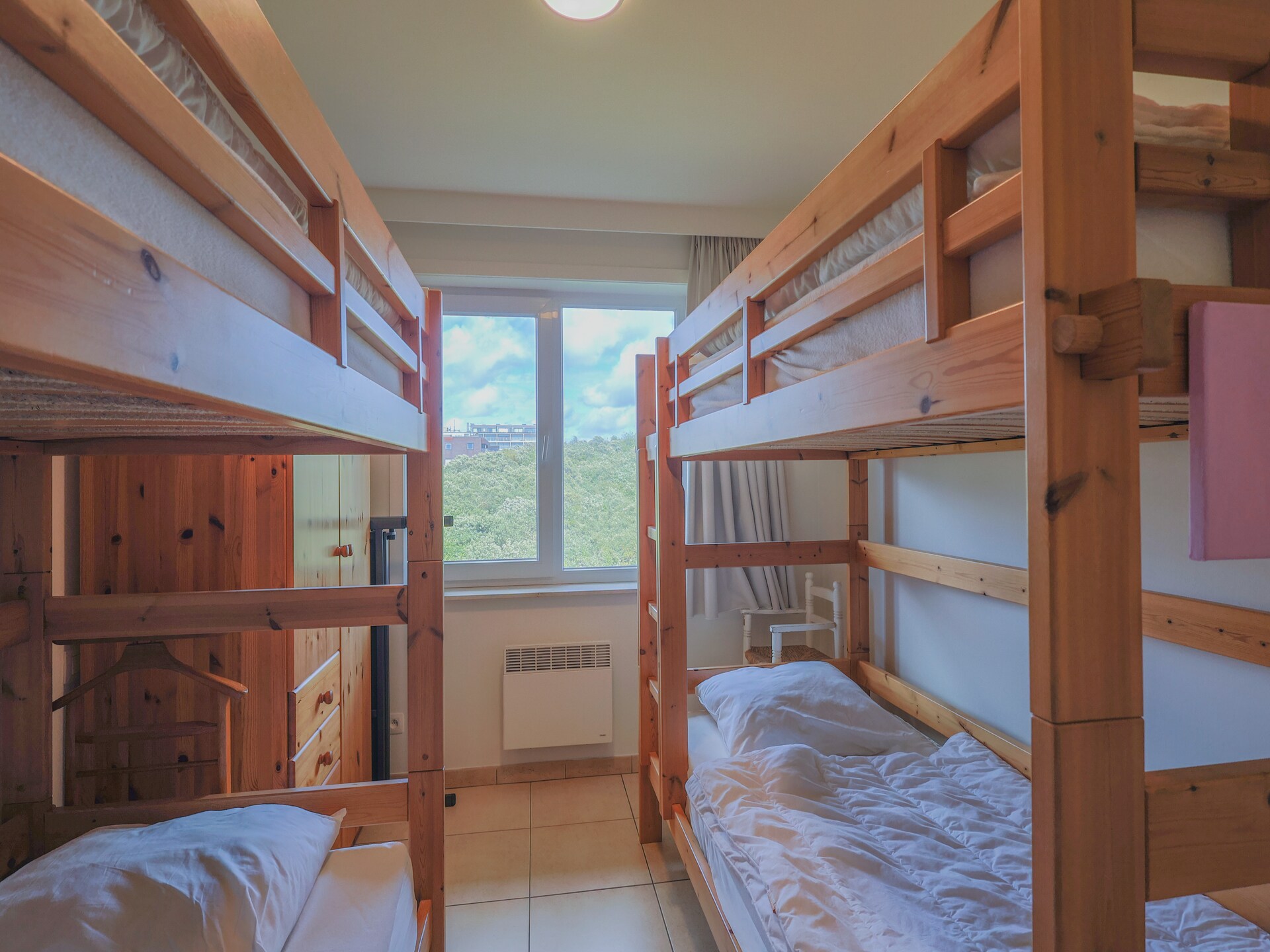 6-persoons hoekappartement Oostduinkerke met garagebox, 1 km van golfbaan - foto 11