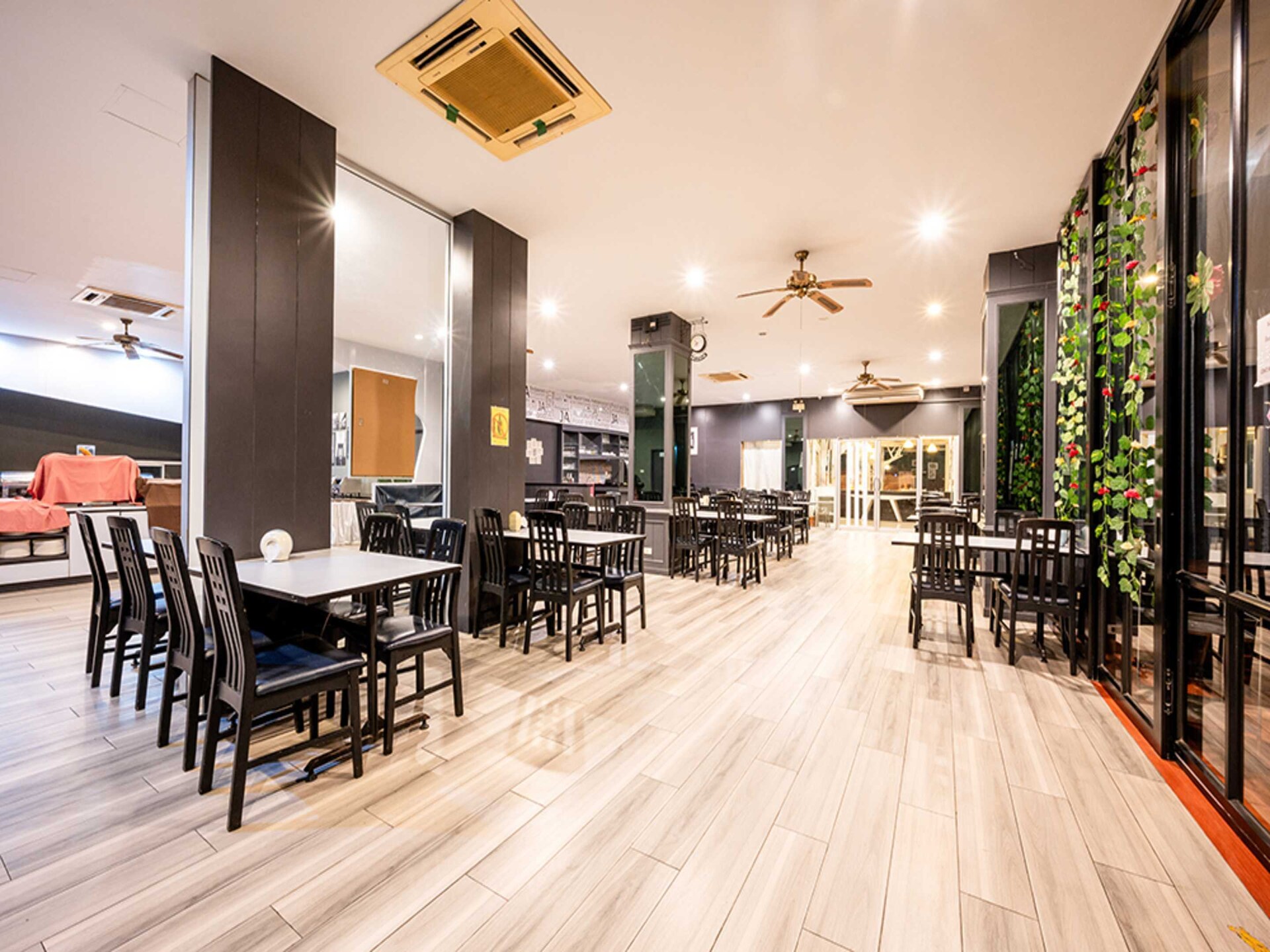 Familiecomfort in centraal Pattaya | Deluxe Triple Room - foto 25