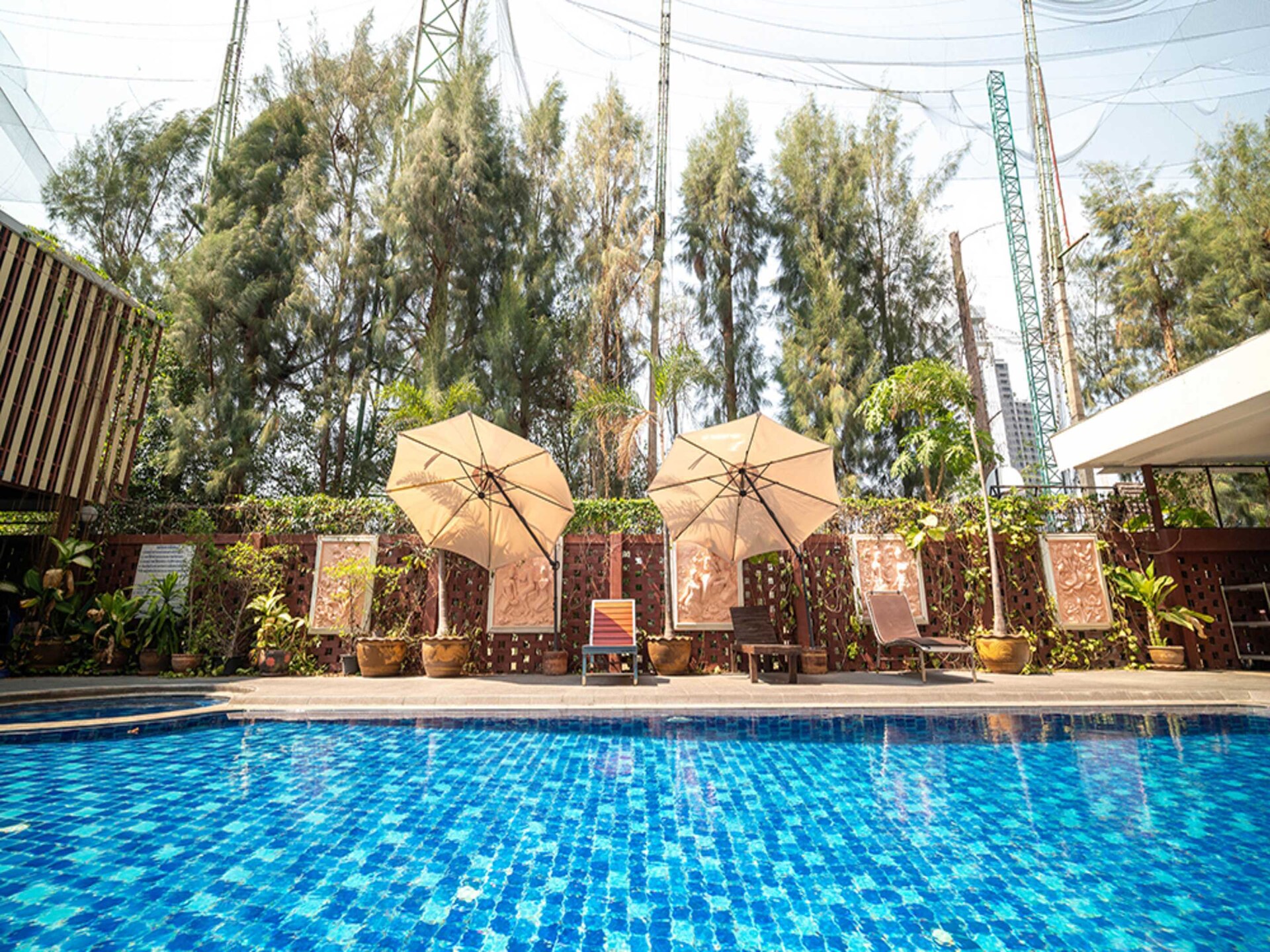 Familiecomfort in centraal Pattaya | Deluxe Triple Room - foto 17