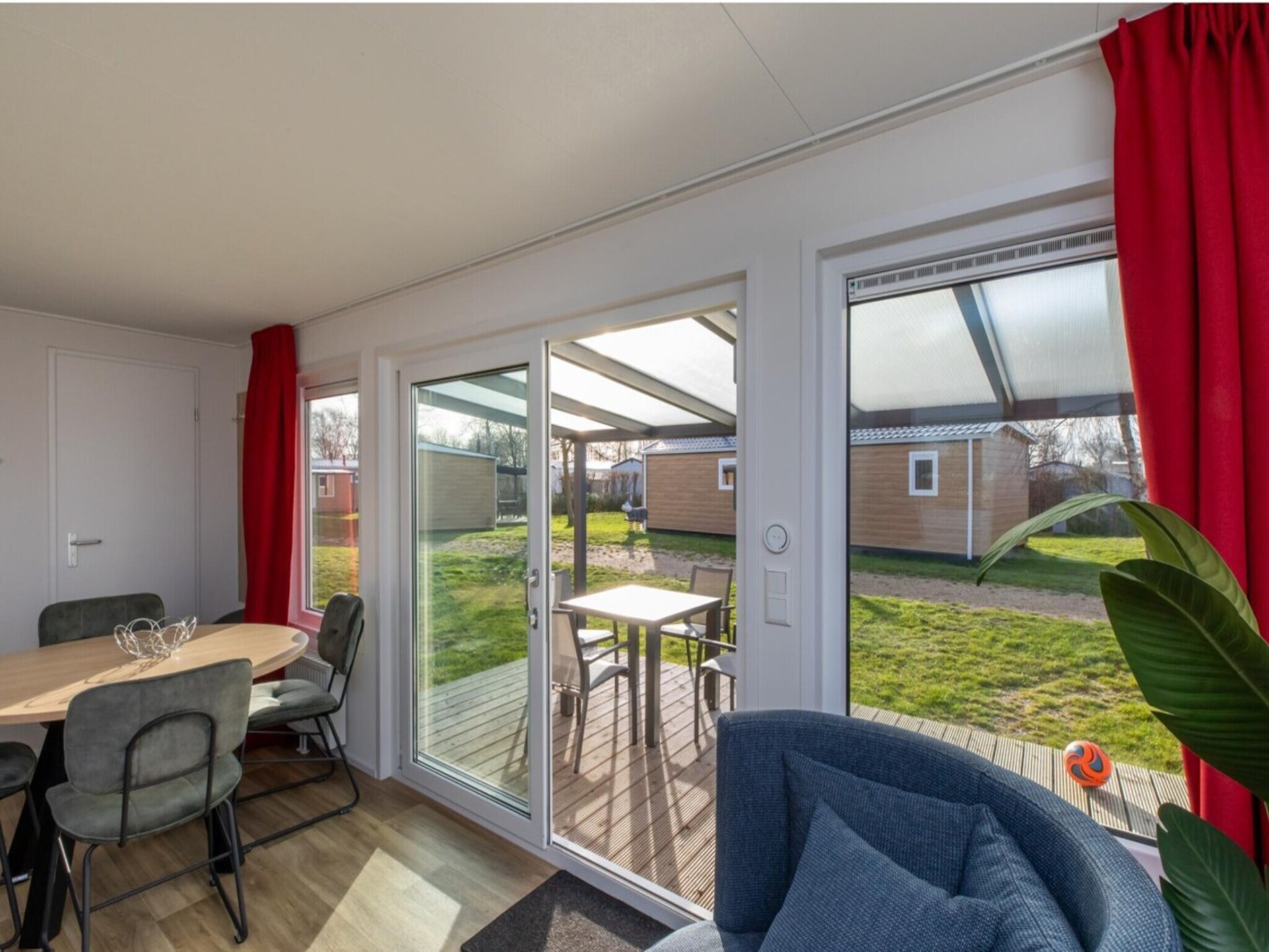 Luxe chalet Bosdier op Camping de Duinhoeve – rust, natuur en comfort - foto 14