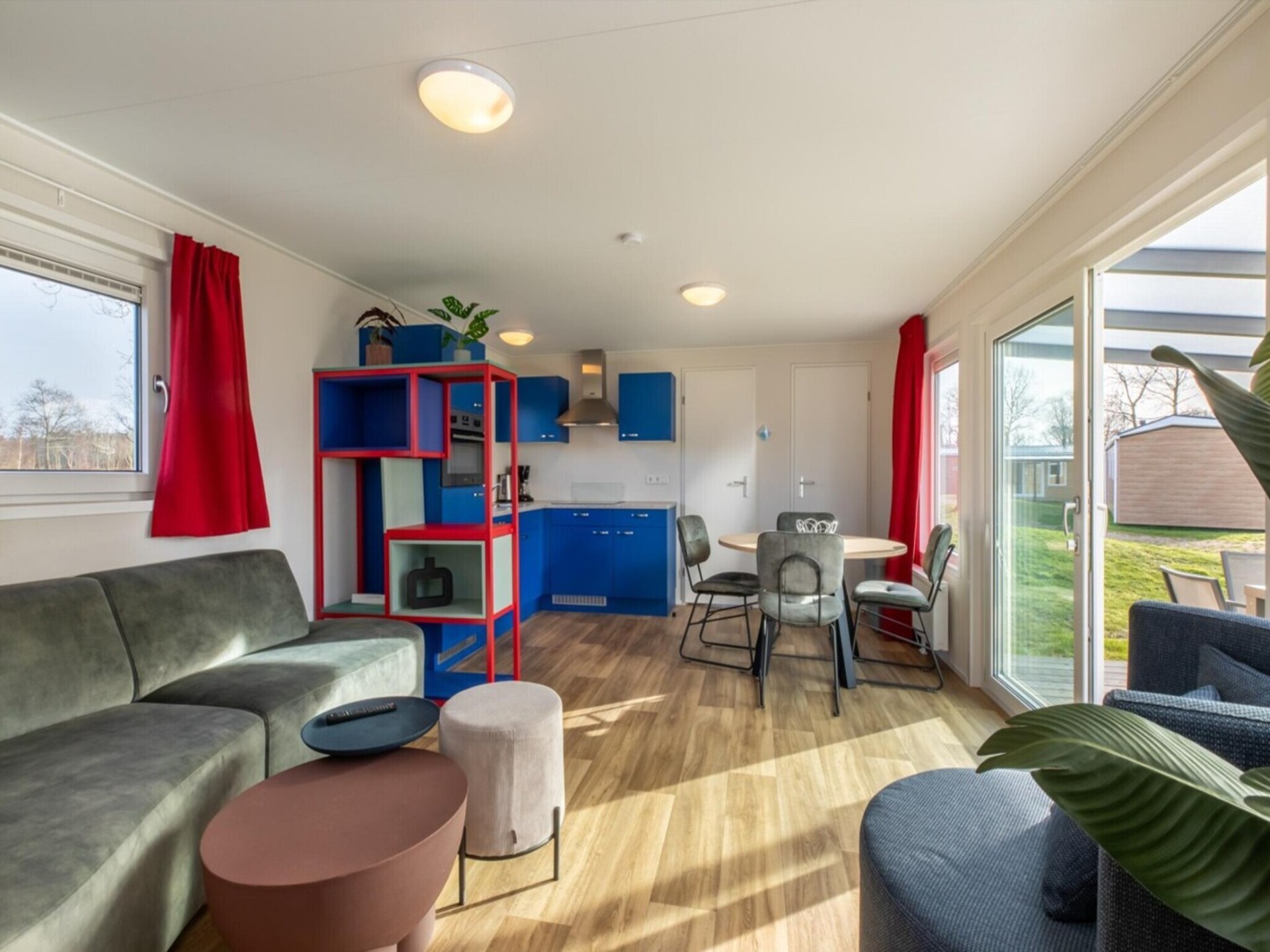 Luxe chalet Bosdier op Camping de Duinhoeve – rust, natuur en comfort - foto 2