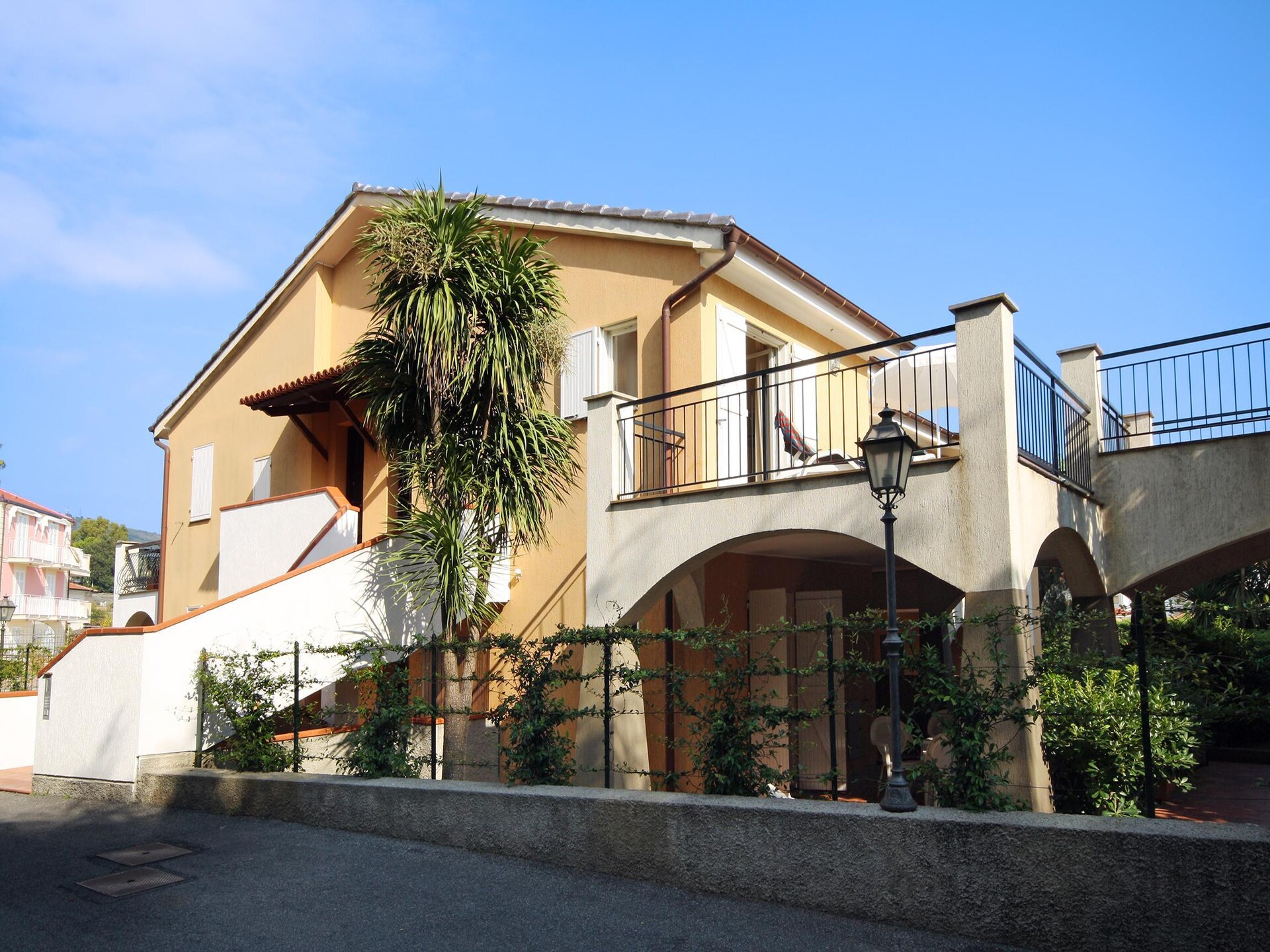Ligurisch appartement met terras of tuin, vlakbij zee en strand - foto 1