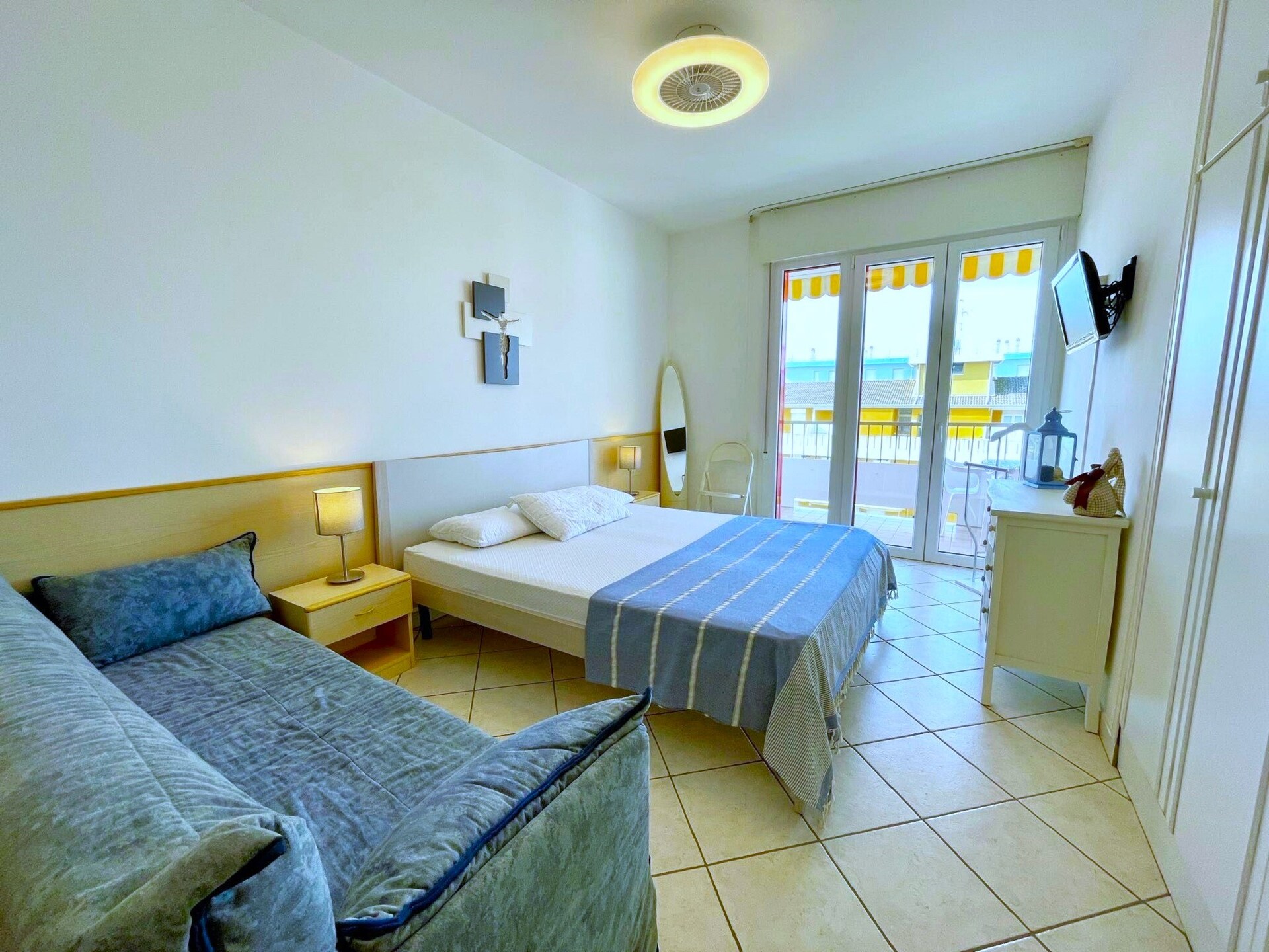 Zonovergoten appartement met zwembad op 50 meter van zee in Porto Santa Margherita - foto 20