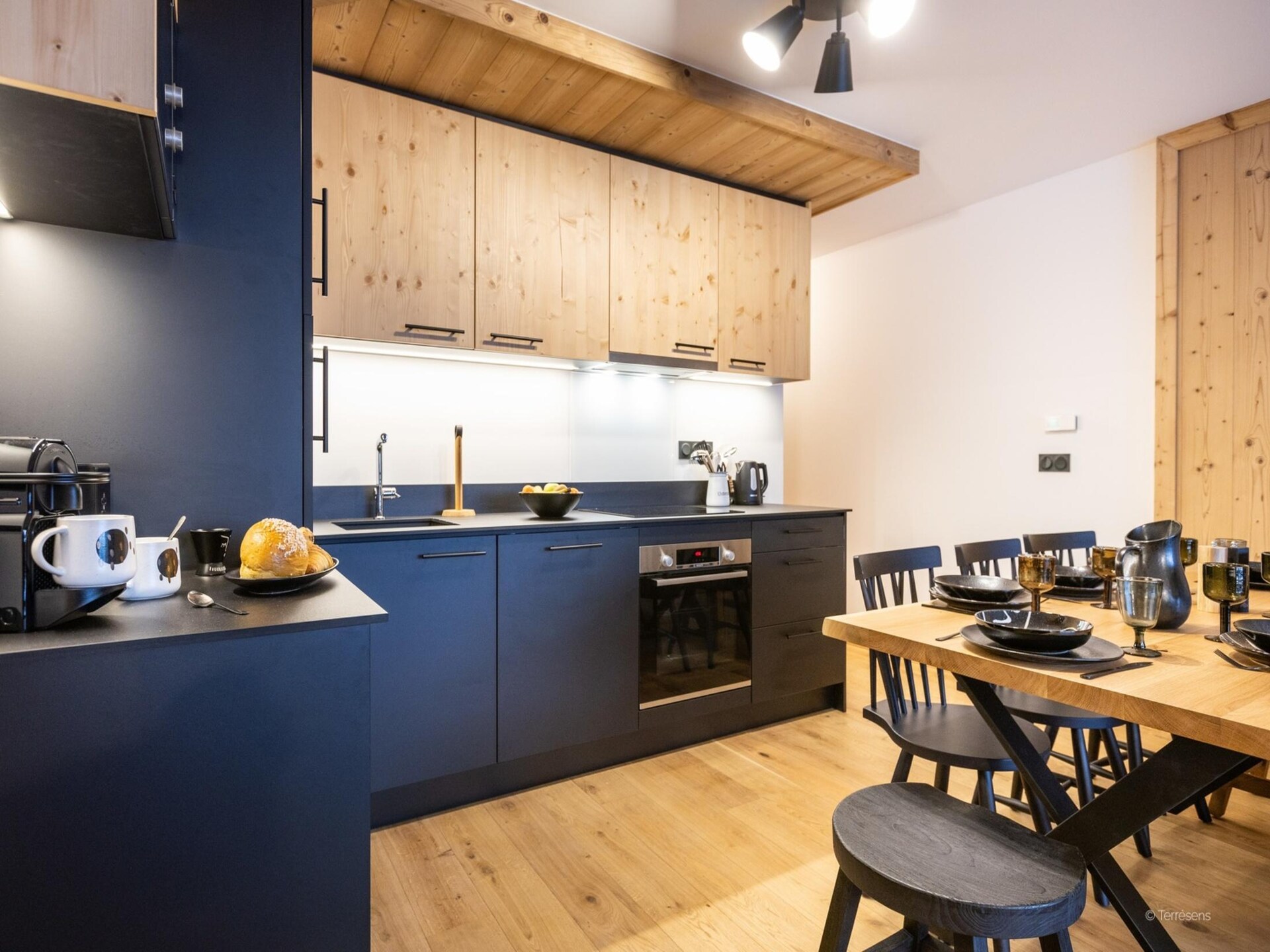Ruim 8-persoons appartement in La Chapelle d'Abondance met balkon en bergzicht - foto 2