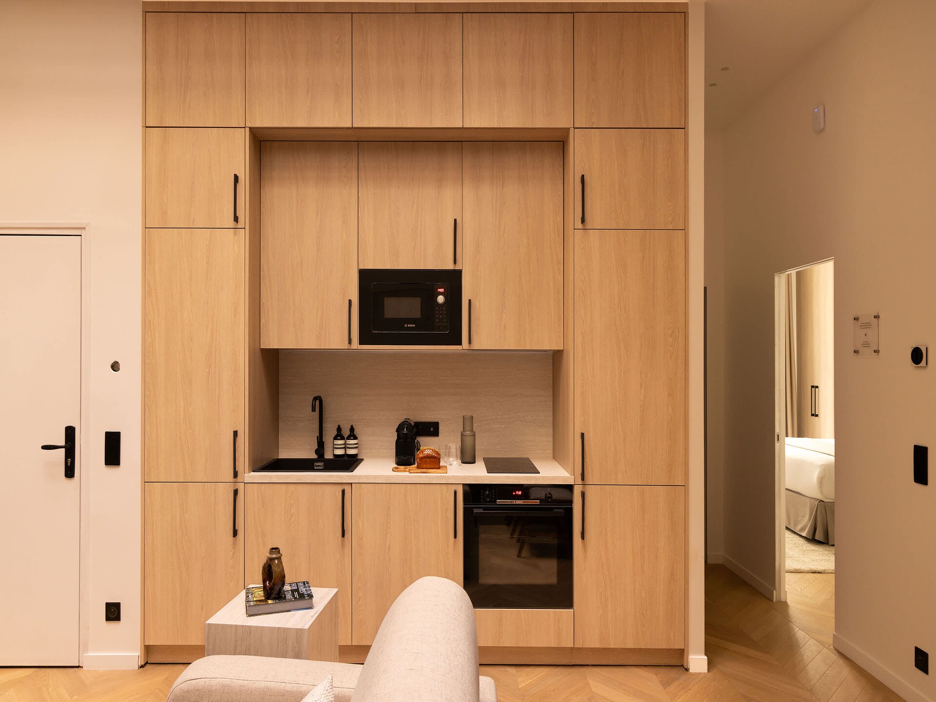 Licht appartement van 80 m² met airco en 2 badkamers in Parijs - foto 9