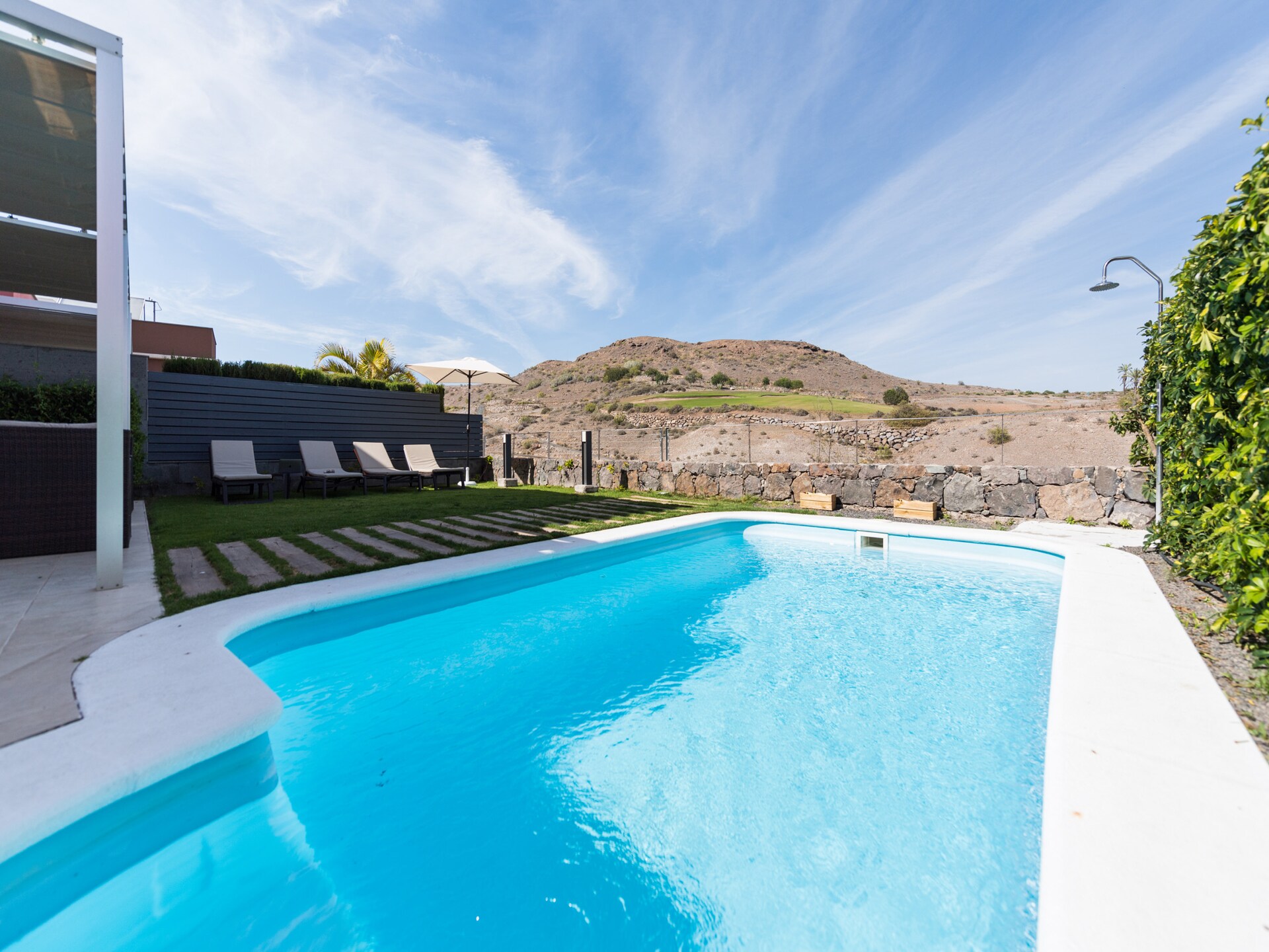 Verfijnde villa aan de golfbaan met privézwembad en panoramisch uitzicht - foto 6