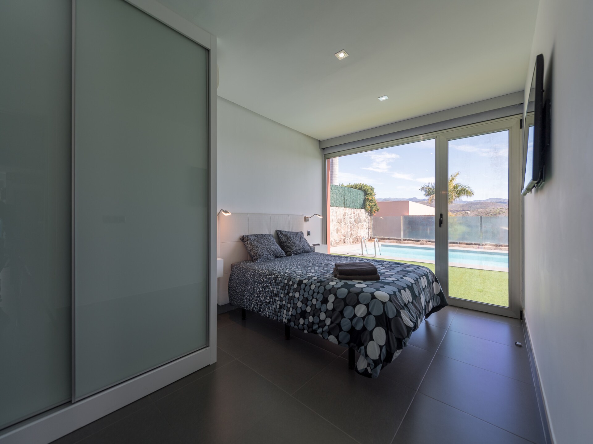 Gelijkvloers chalet met privézwembad aan golfbaan in Gran Canaria - foto 3