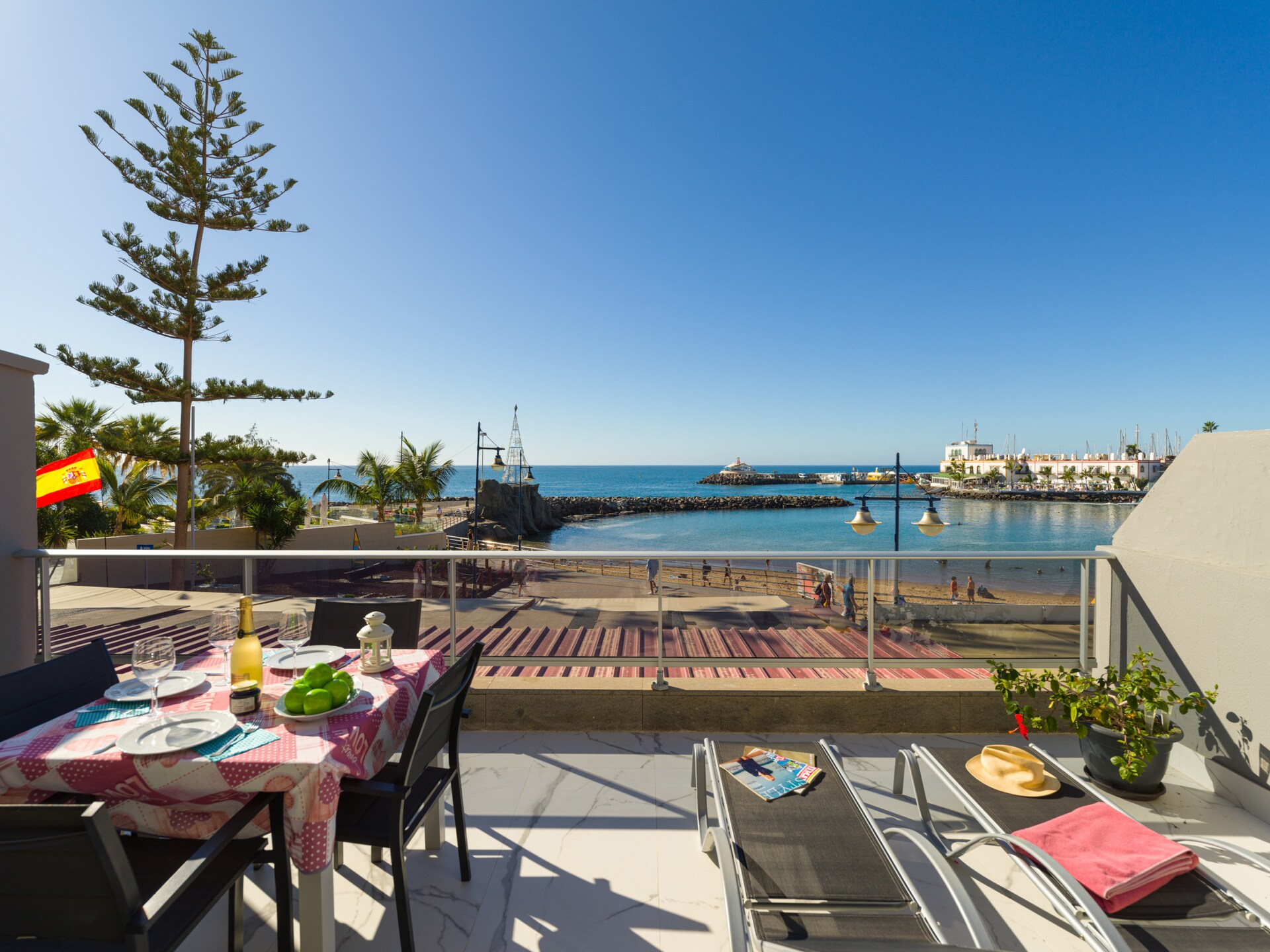 Mogan Beach Blue Sky: Zeezichtvakantiehuis op 20 meter van het strand - foto 25