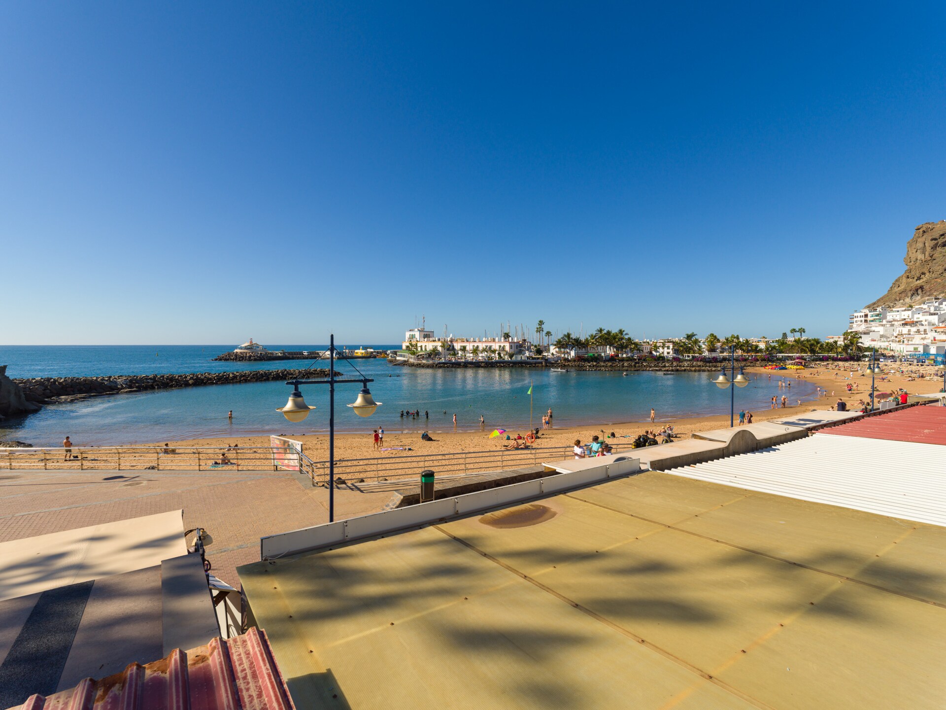 Mogan Beach Blue Sky: Zeezichtvakantiehuis op 20 meter van het strand - foto 26