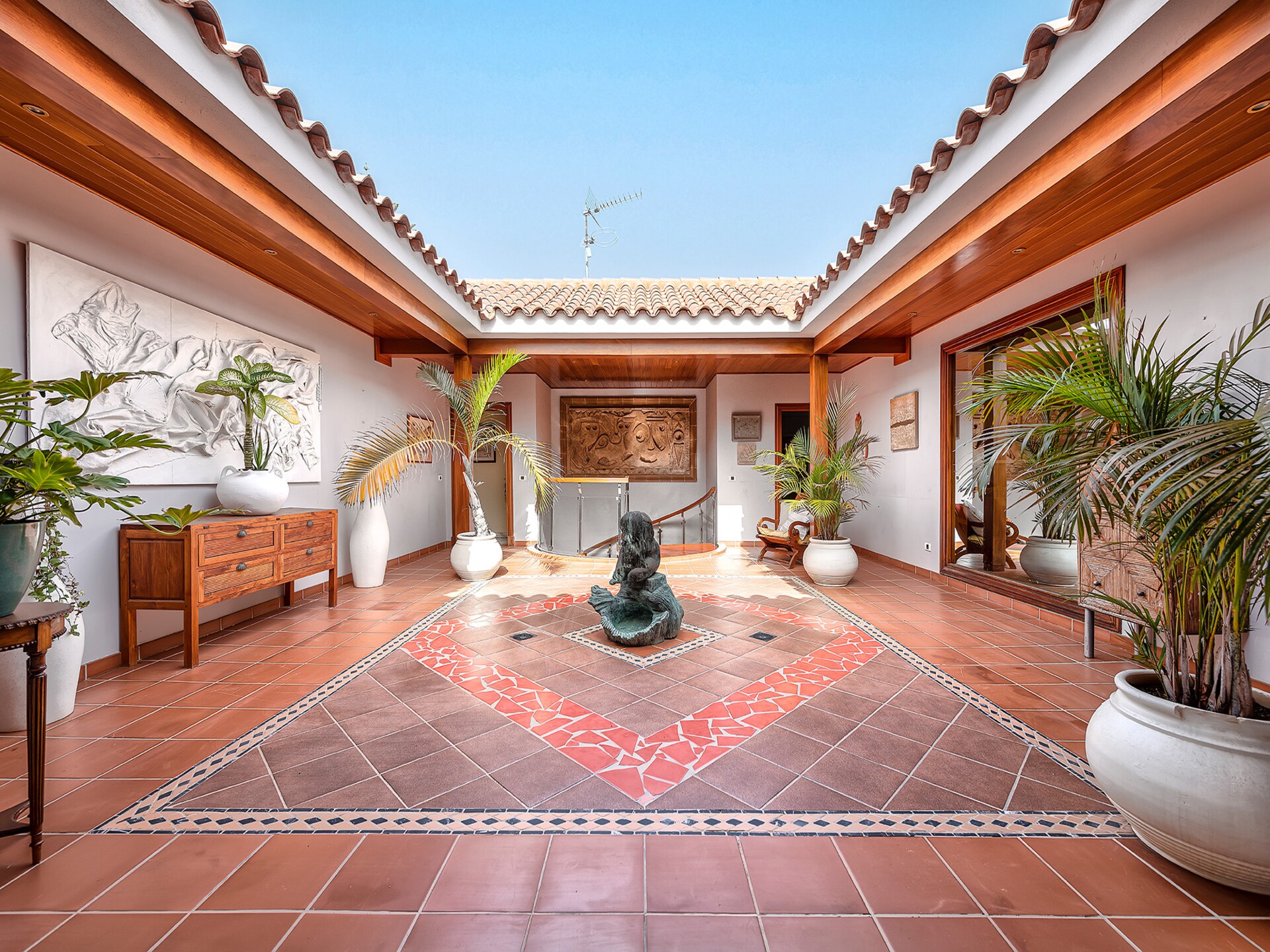 Gerenoveerd chalet met verwarmd zwembad en speelkamer in Maspalomas - foto 21
