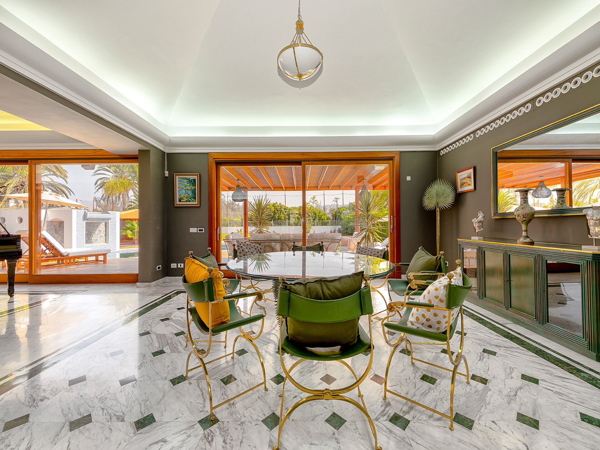 Gerenoveerd chalet met verwarmd zwembad en speelkamer in Maspalomas - foto 14