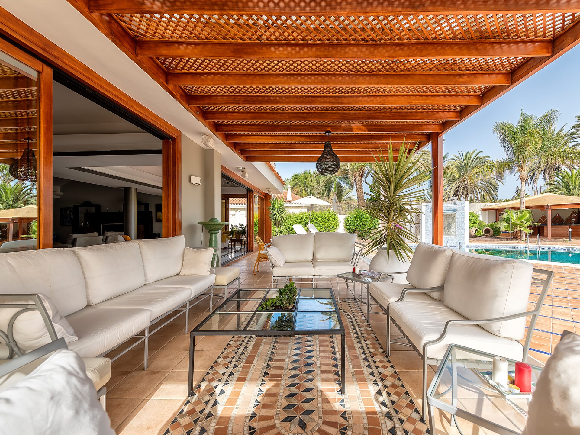 Gerenoveerd chalet met verwarmd zwembad en speelkamer in Maspalomas - foto 46