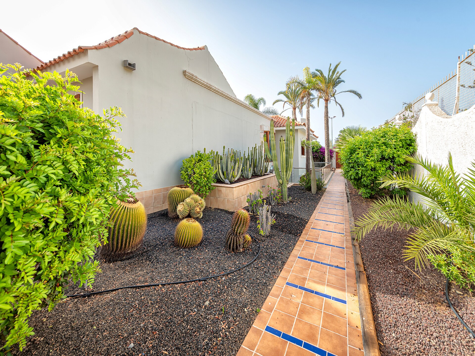 Gerenoveerd chalet met verwarmd zwembad en speelkamer in Maspalomas - foto 36