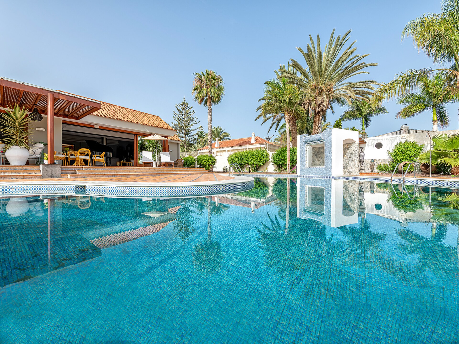 Gerenoveerd chalet met verwarmd zwembad en speelkamer in Maspalomas - foto 18