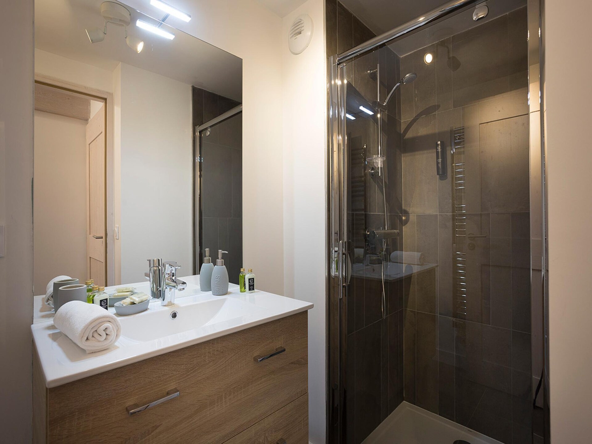 Ruim 10-persoons appartement met bergzicht in La Rosière - foto 18