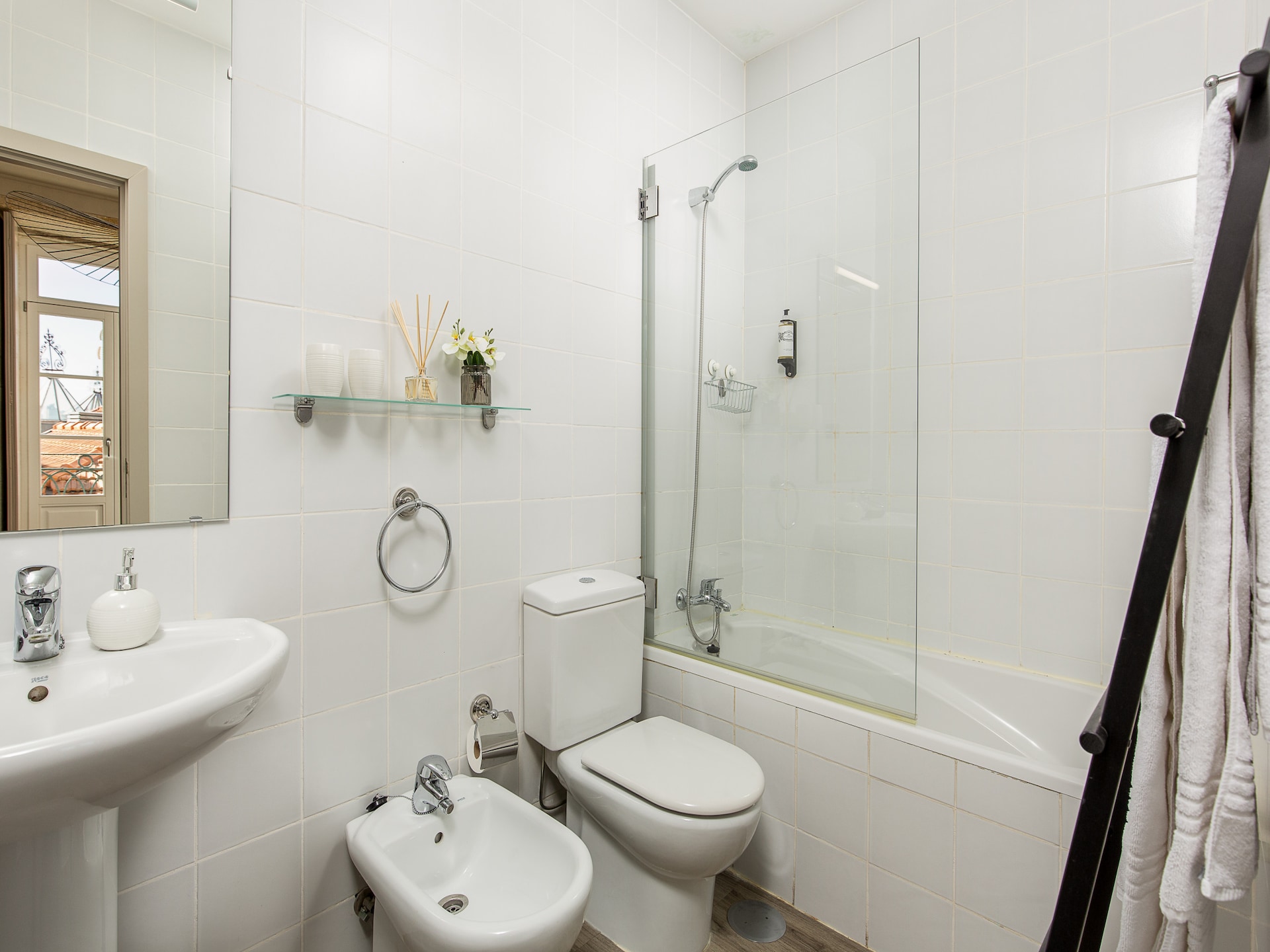 Sfeervol appartement YOUROPO - Clérigos 2B in hartje Porto - foto 9
