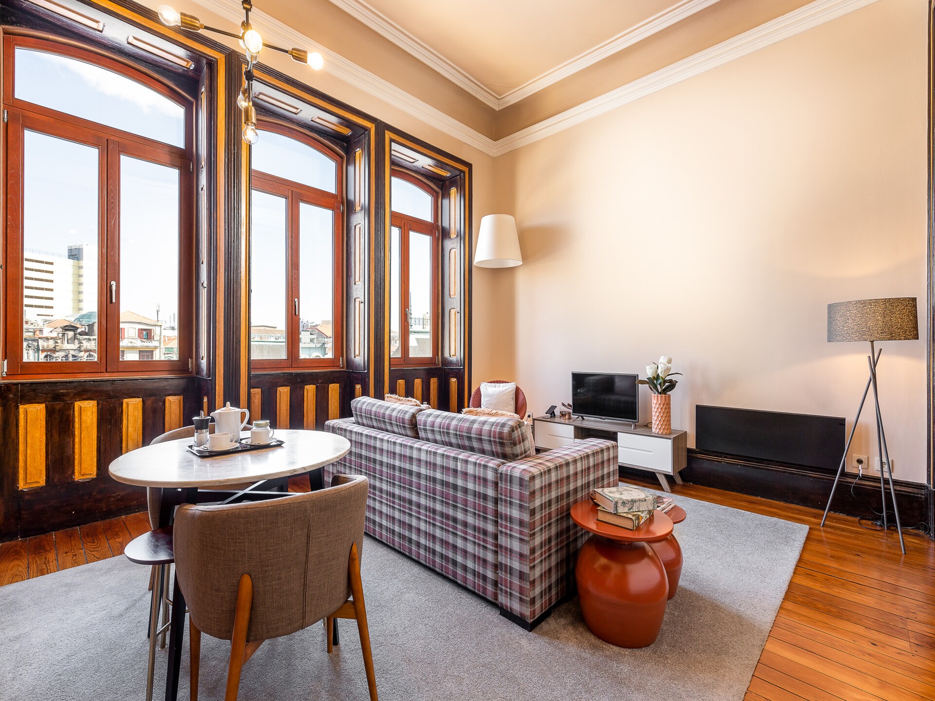 Compact stadsappartement met balkon in hartje Porto, vlakbij Bolhão - foto 7