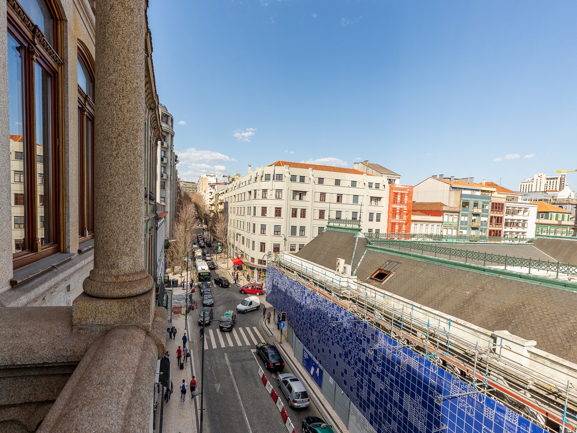 Compact stadsappartement met balkon in hartje Porto, vlakbij Bolhão - foto 13