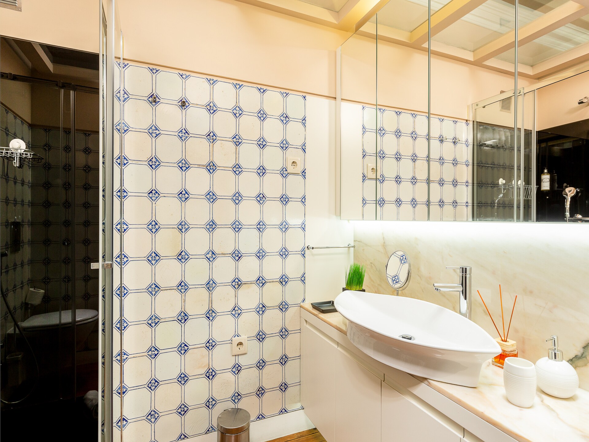 Stijlvol appartement in levendig Bolhão, vlakbij de Douro - foto 12