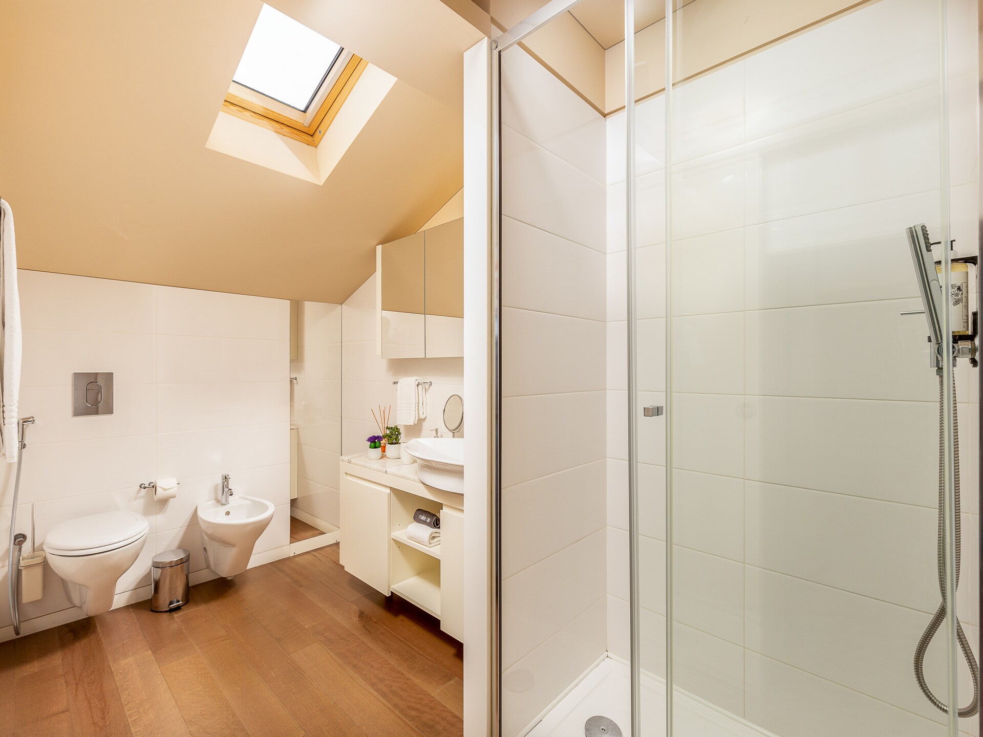 Stijlvol appartement in levendig Bolhão, vlakbij de Douro - foto 13