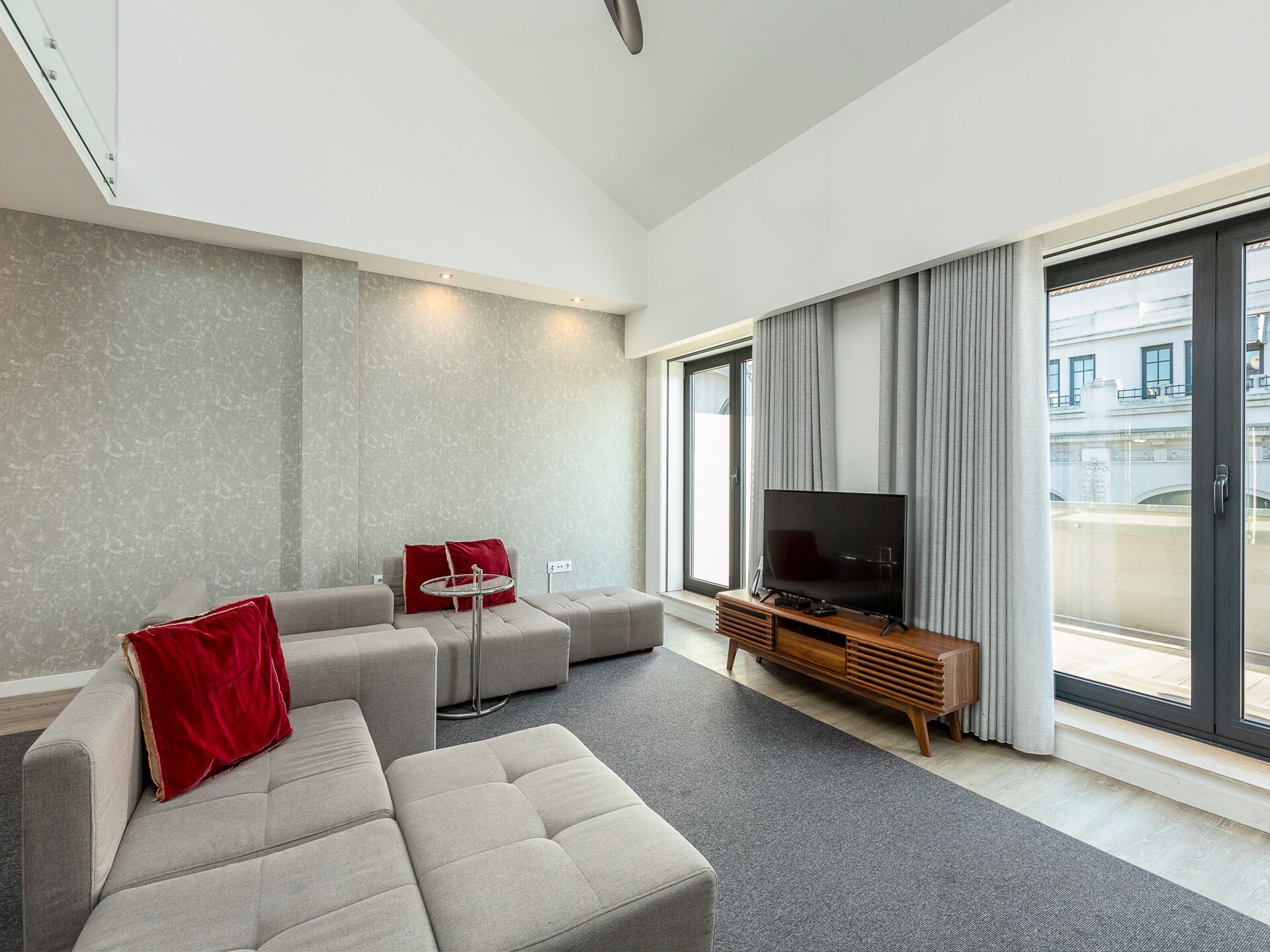 Ruim appartement YOUROPO - Central in het hart van Oporto - foto 9