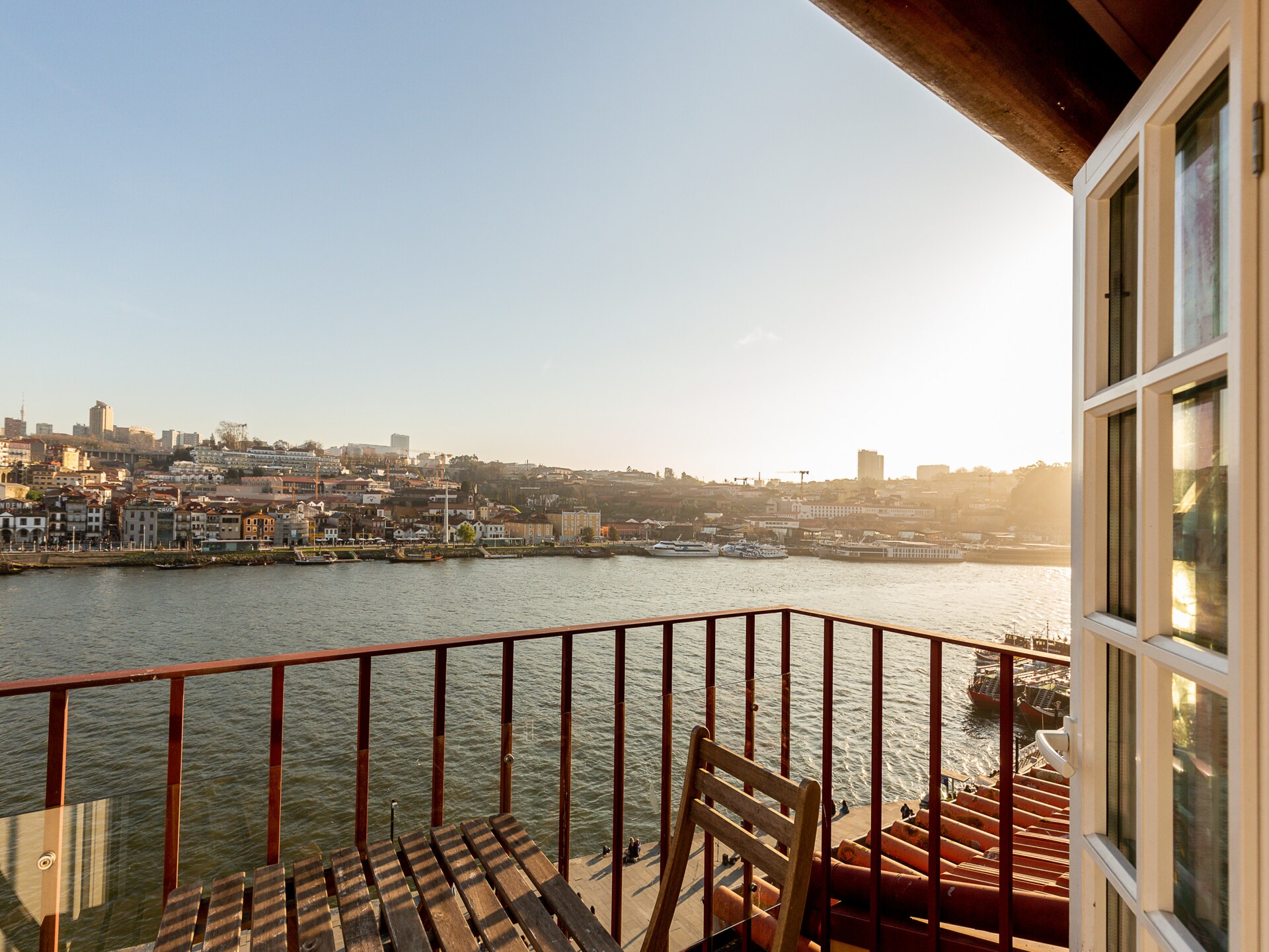 Modern appartement met rivierzicht in hartje Porto, 800m van station São Bento - foto 24