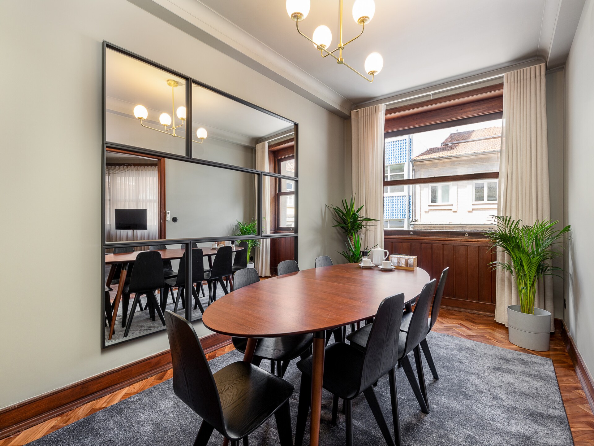 Groot appartement in hartje Porto, vlakbij de levendige Santa Catarina straat - foto 2
