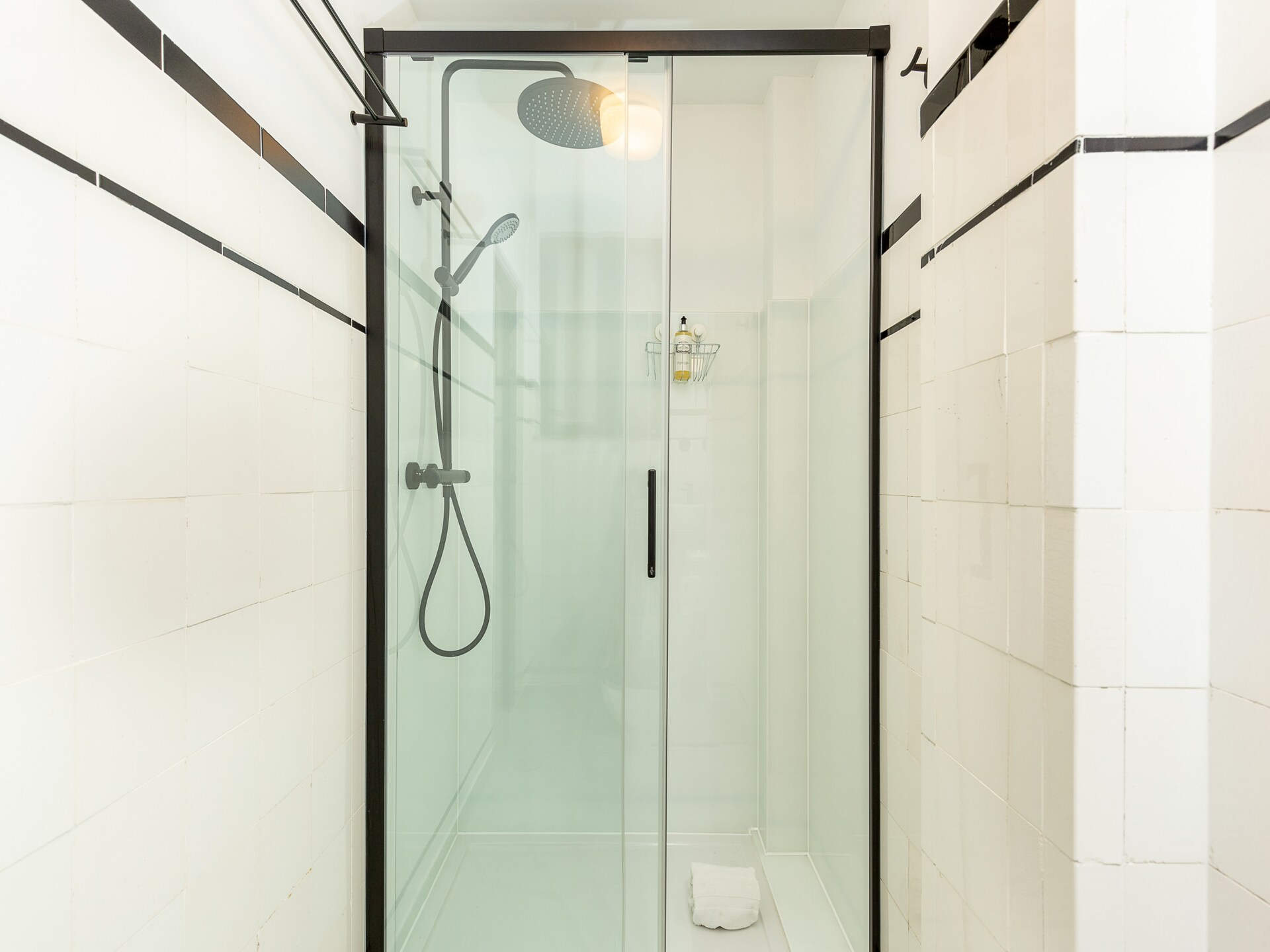 Groot appartement in hartje Porto, vlakbij de levendige Santa Catarina straat - foto 26