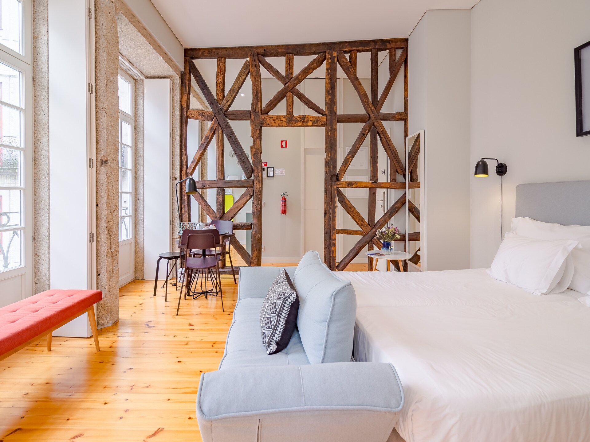 Knusse studio in het kloppend hart van Porto – ideaal voor 2 personen - foto 12