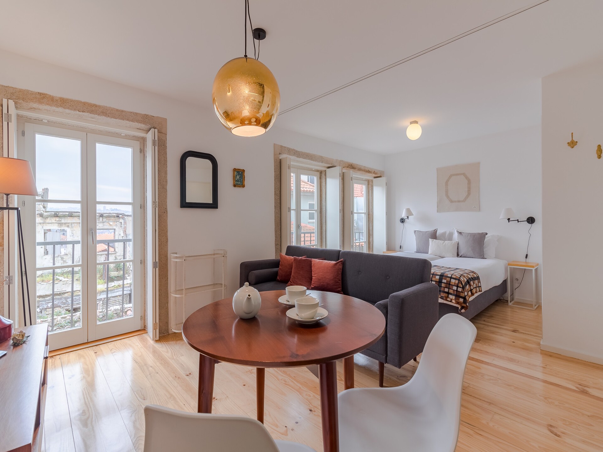 Compact stadsappartement met balkon in hartje Porto - foto 6